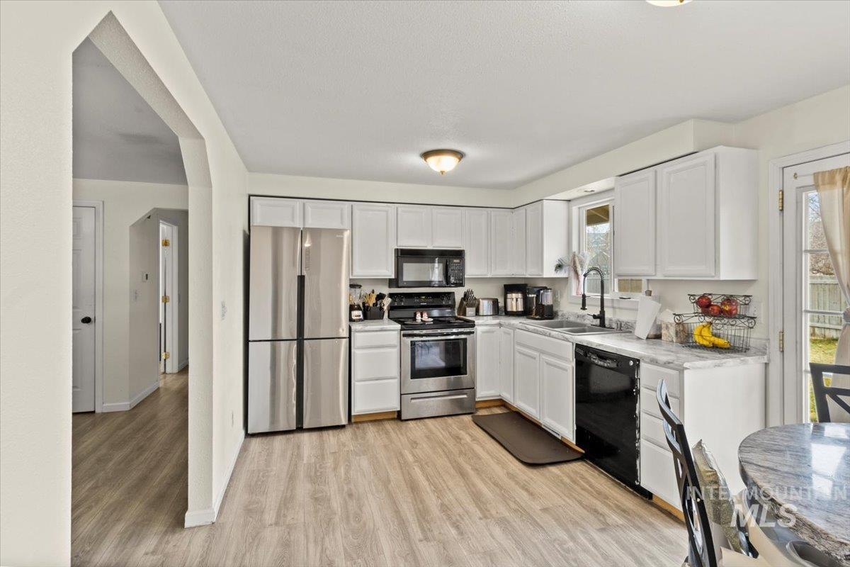 10833 W Richey Ct