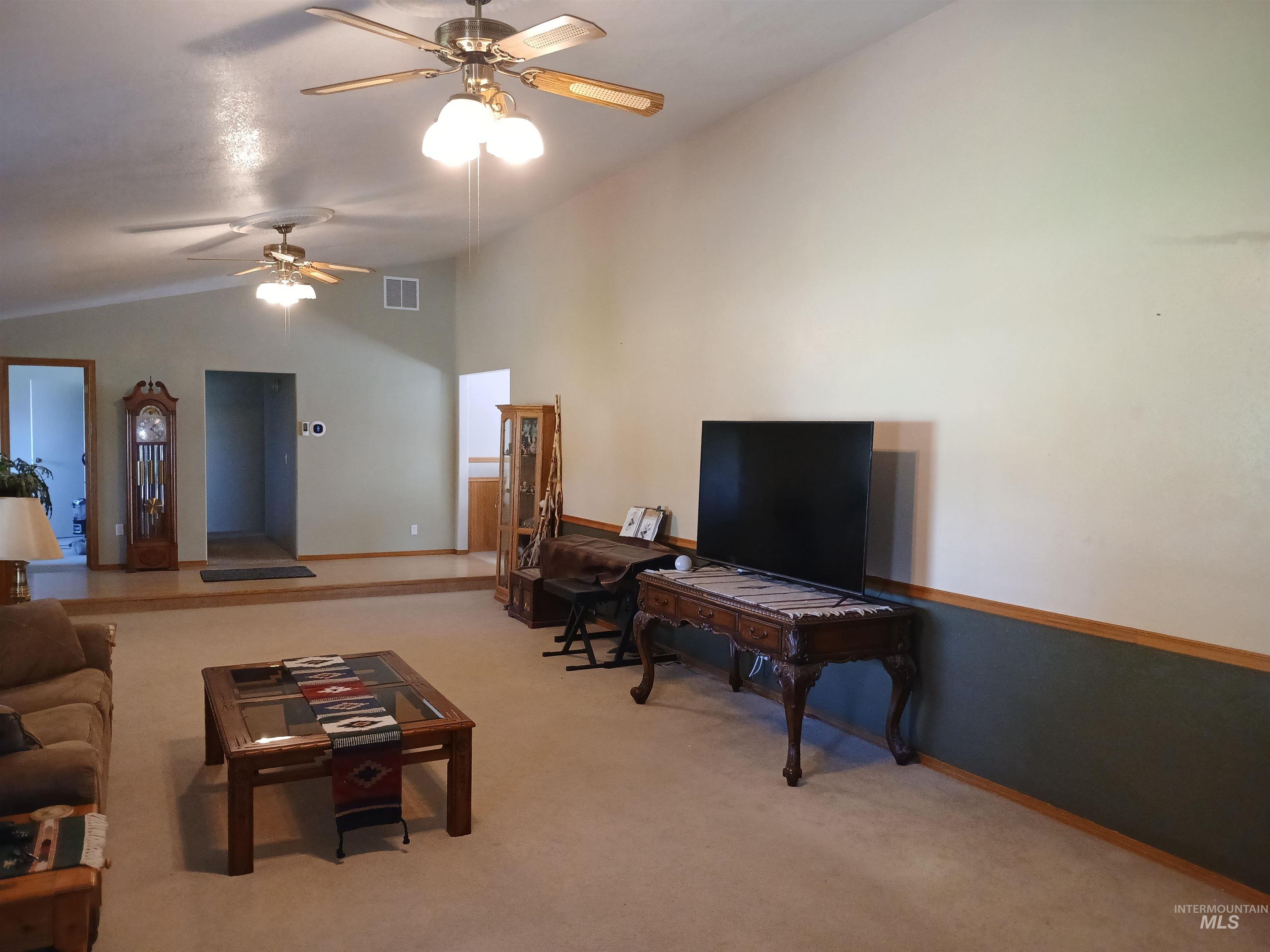 213 Sage Road West