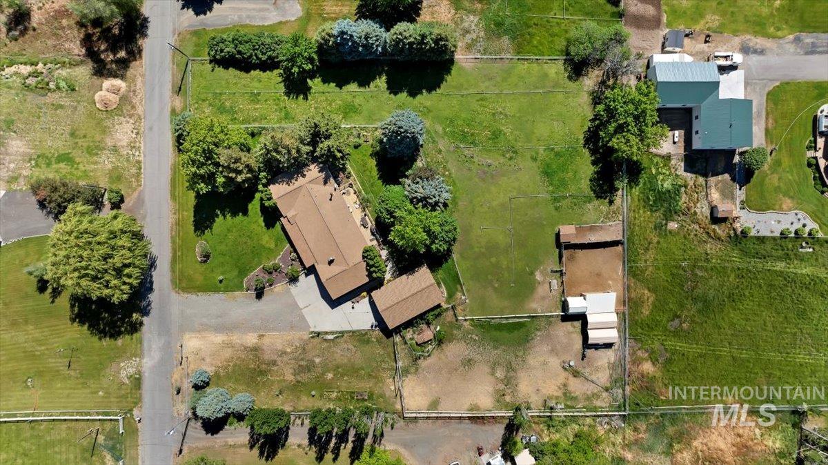 213 Sage Road West