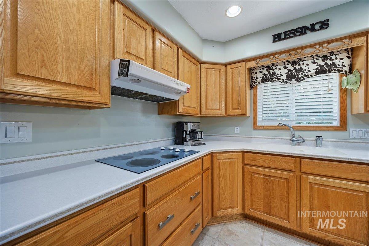 213 Sage Road West