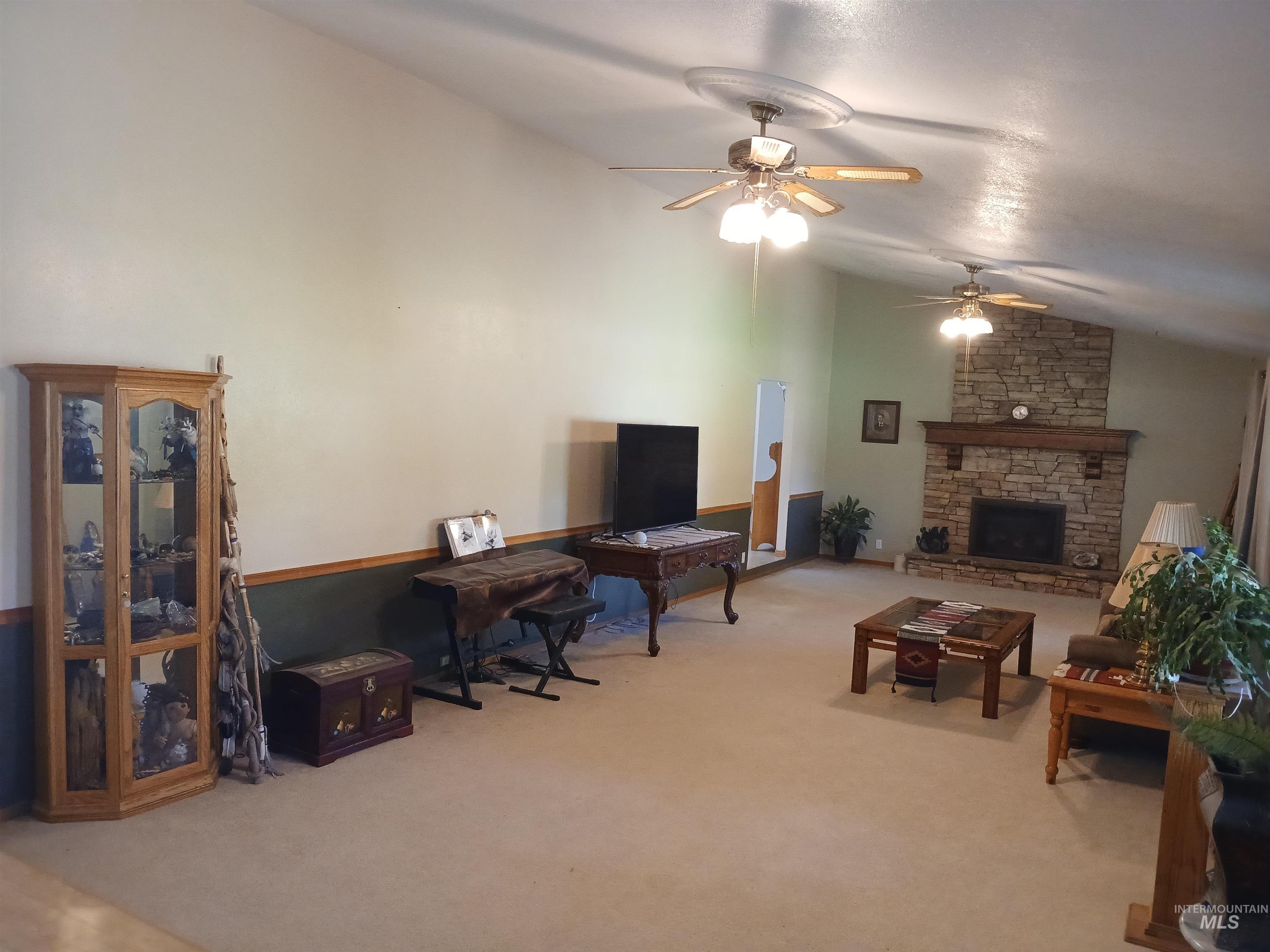 213 Sage Road West