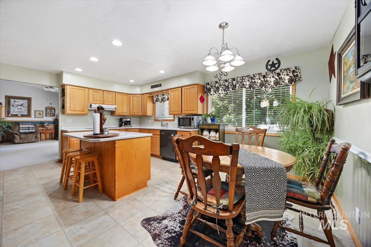 213 Sage Road West