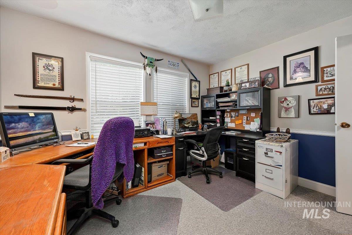 213 Sage Road West