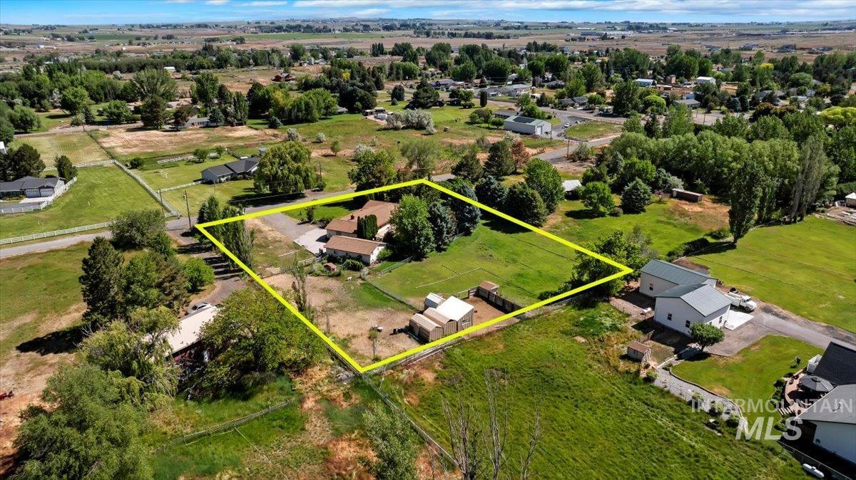213 Sage Road West