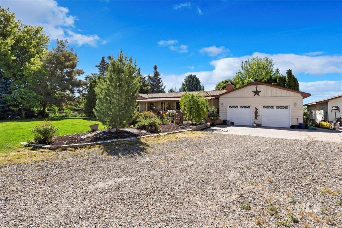 213 Sage Road West
