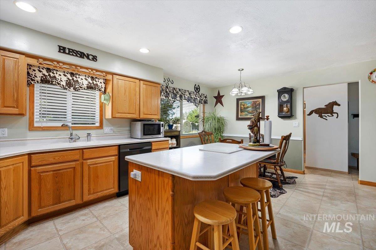 213 Sage Road West
