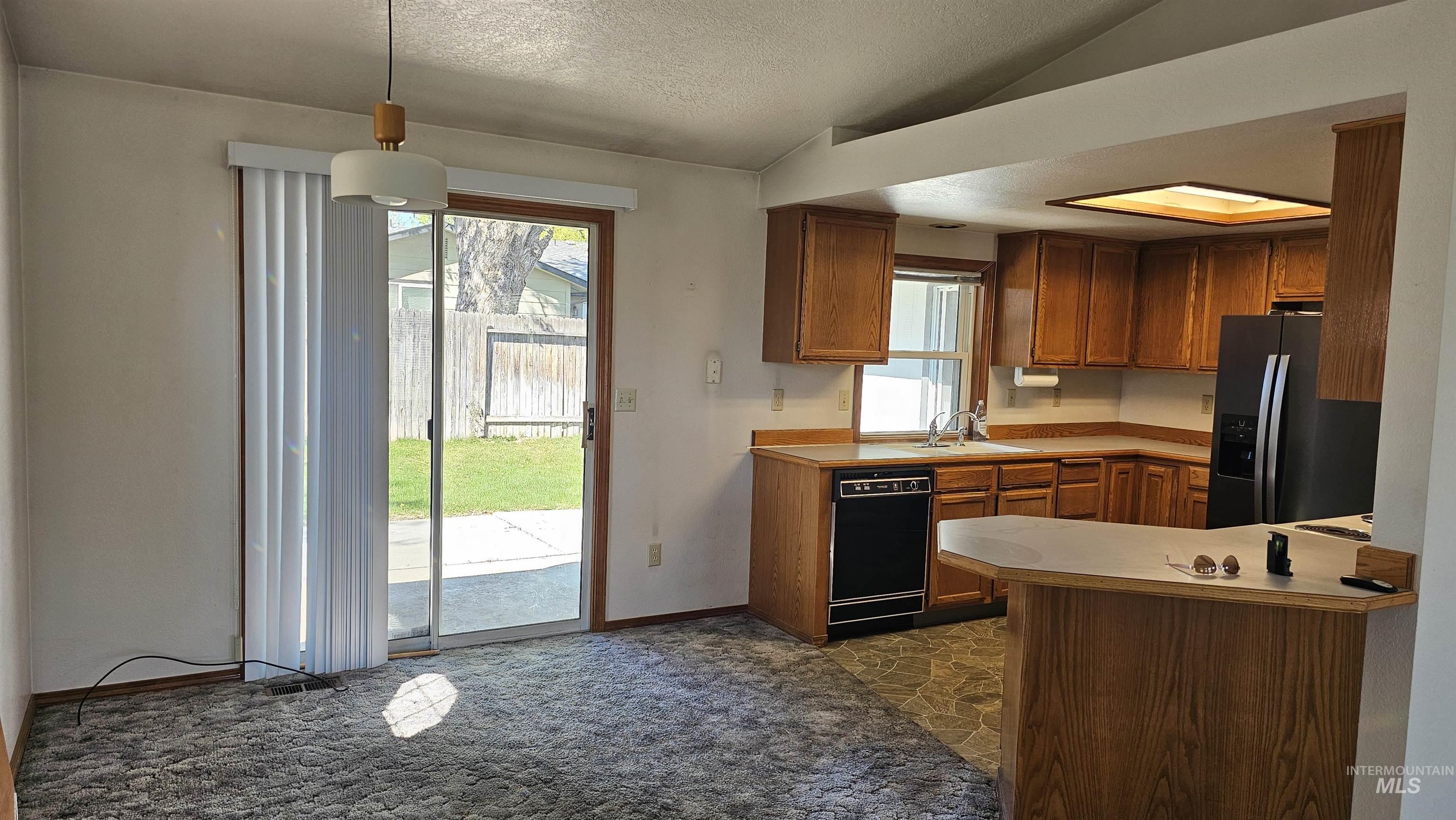 10046 W. Glen Ellyn St