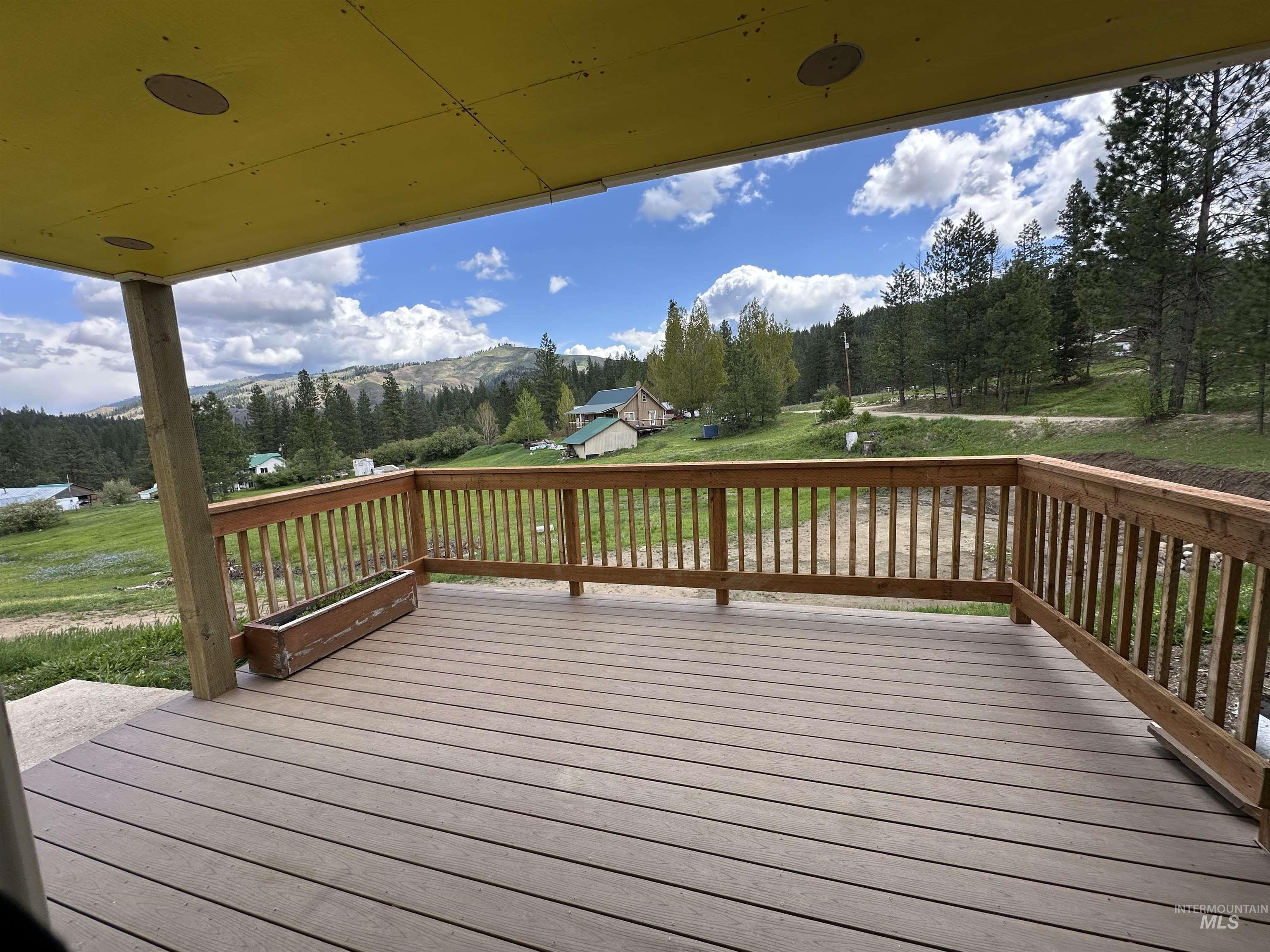 61 Clear Creek Dr.