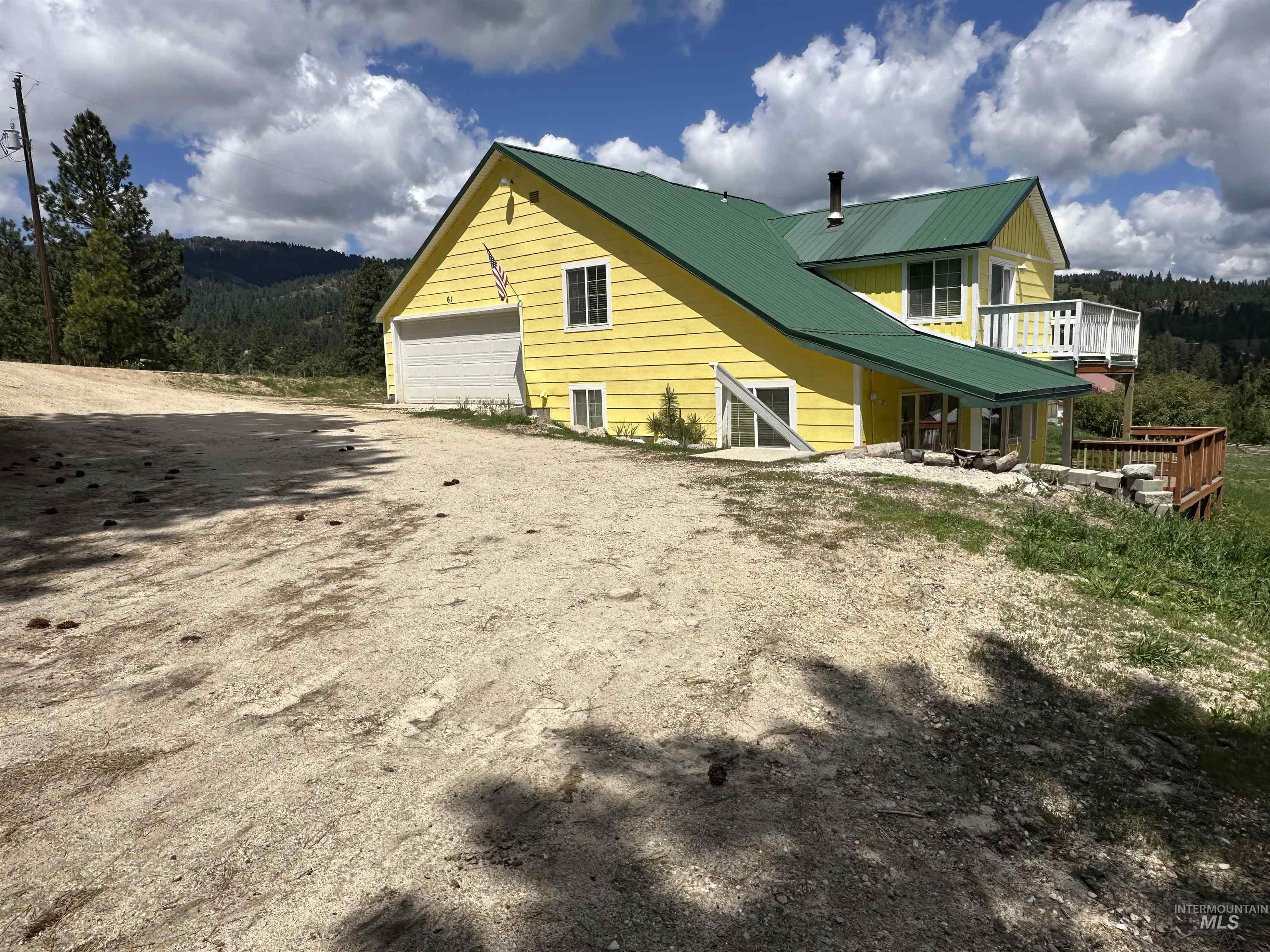 61 Clear Creek Dr.