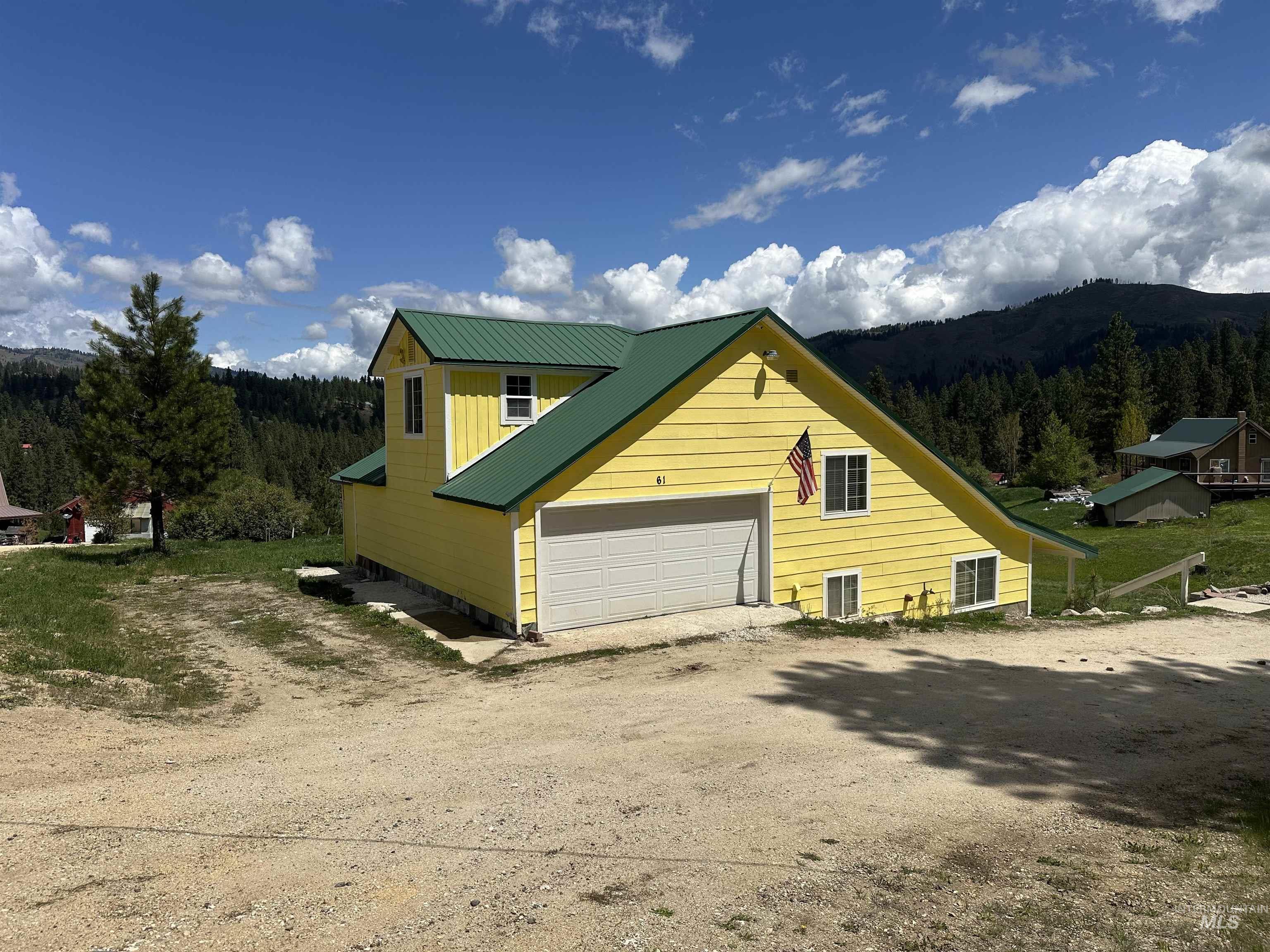 61 Clear Creek Dr.