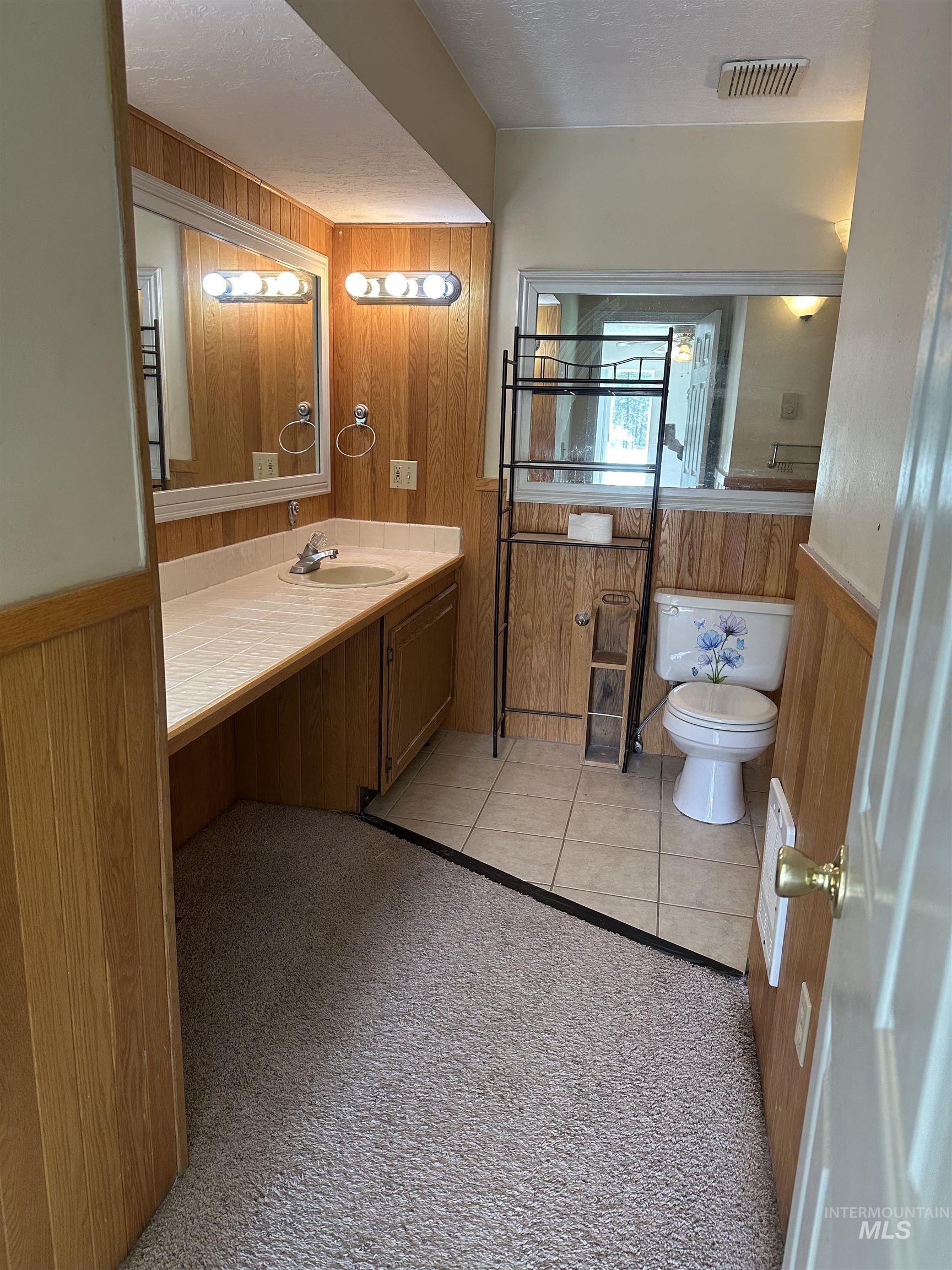 61 Clear Creek Dr.
