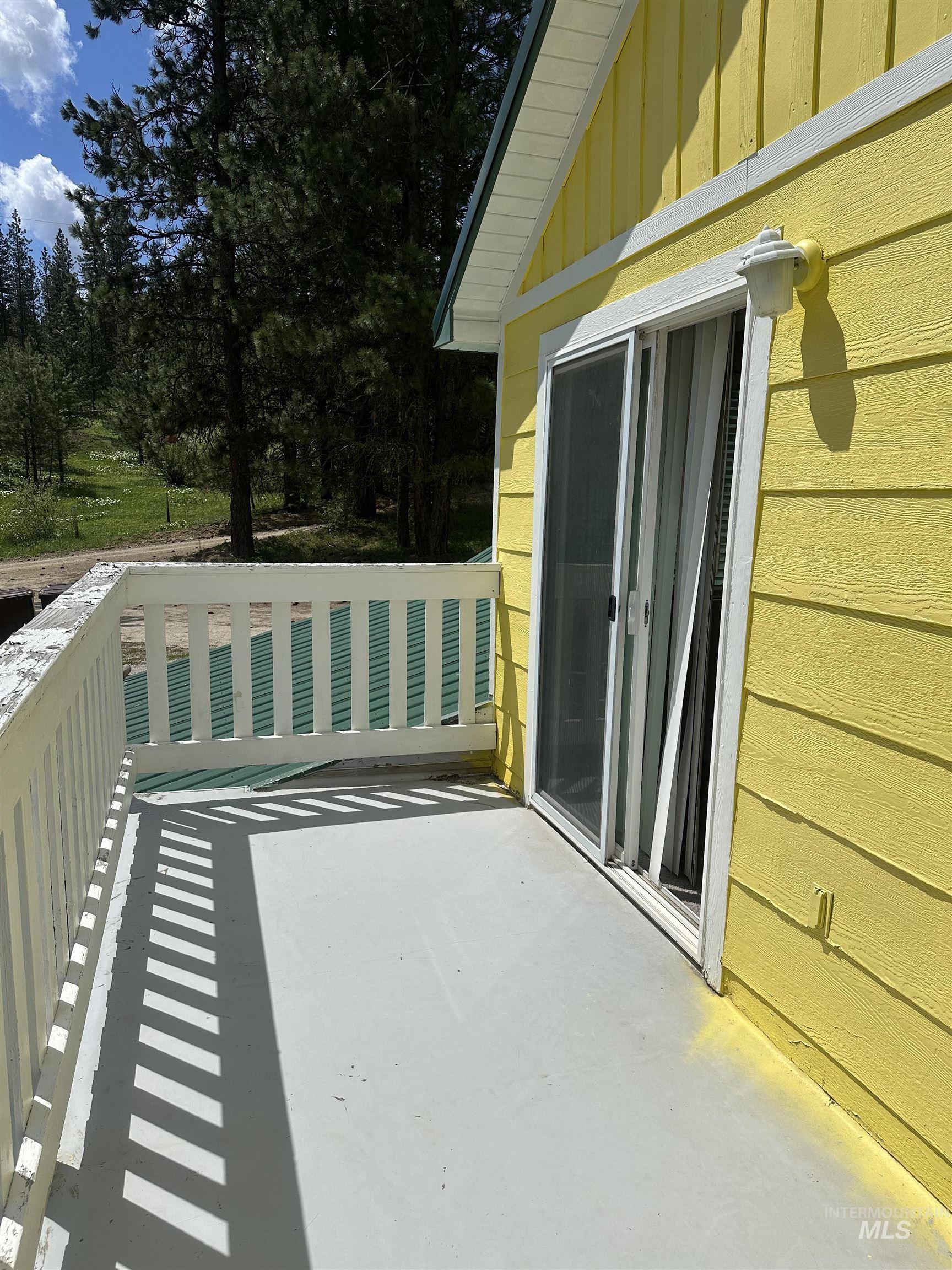 61 Clear Creek Dr.