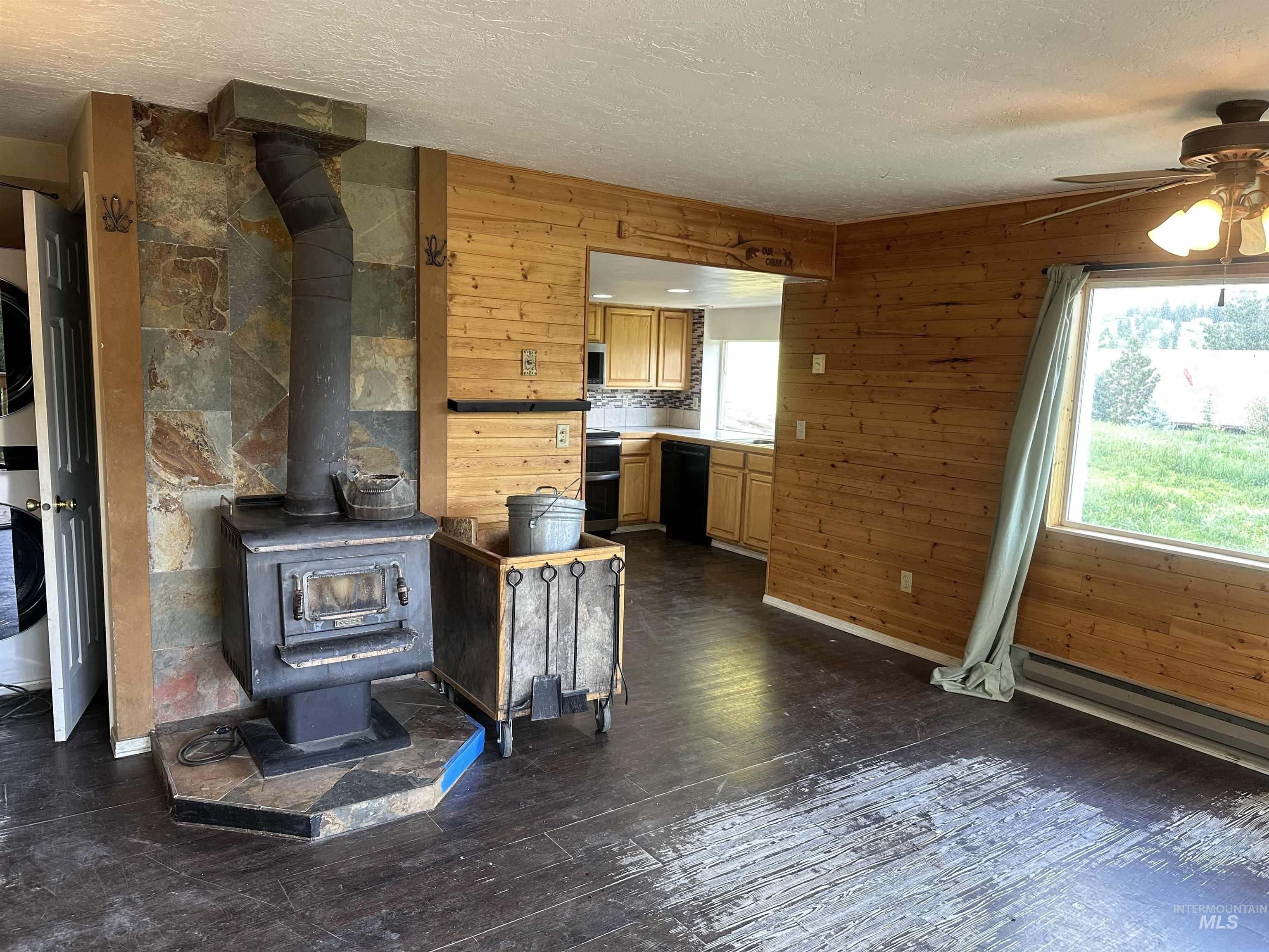 61 Clear Creek Dr.