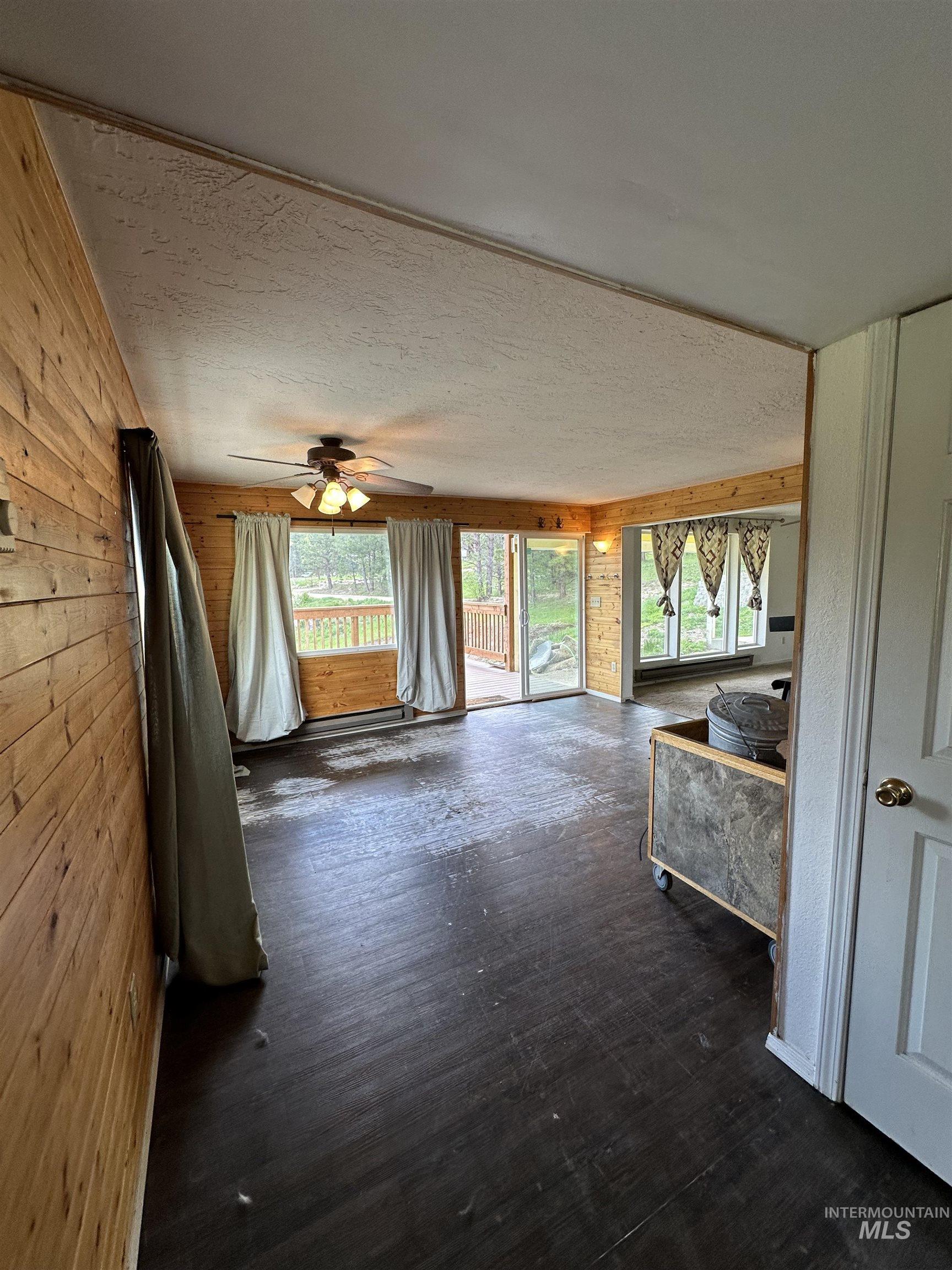61 Clear Creek Dr.