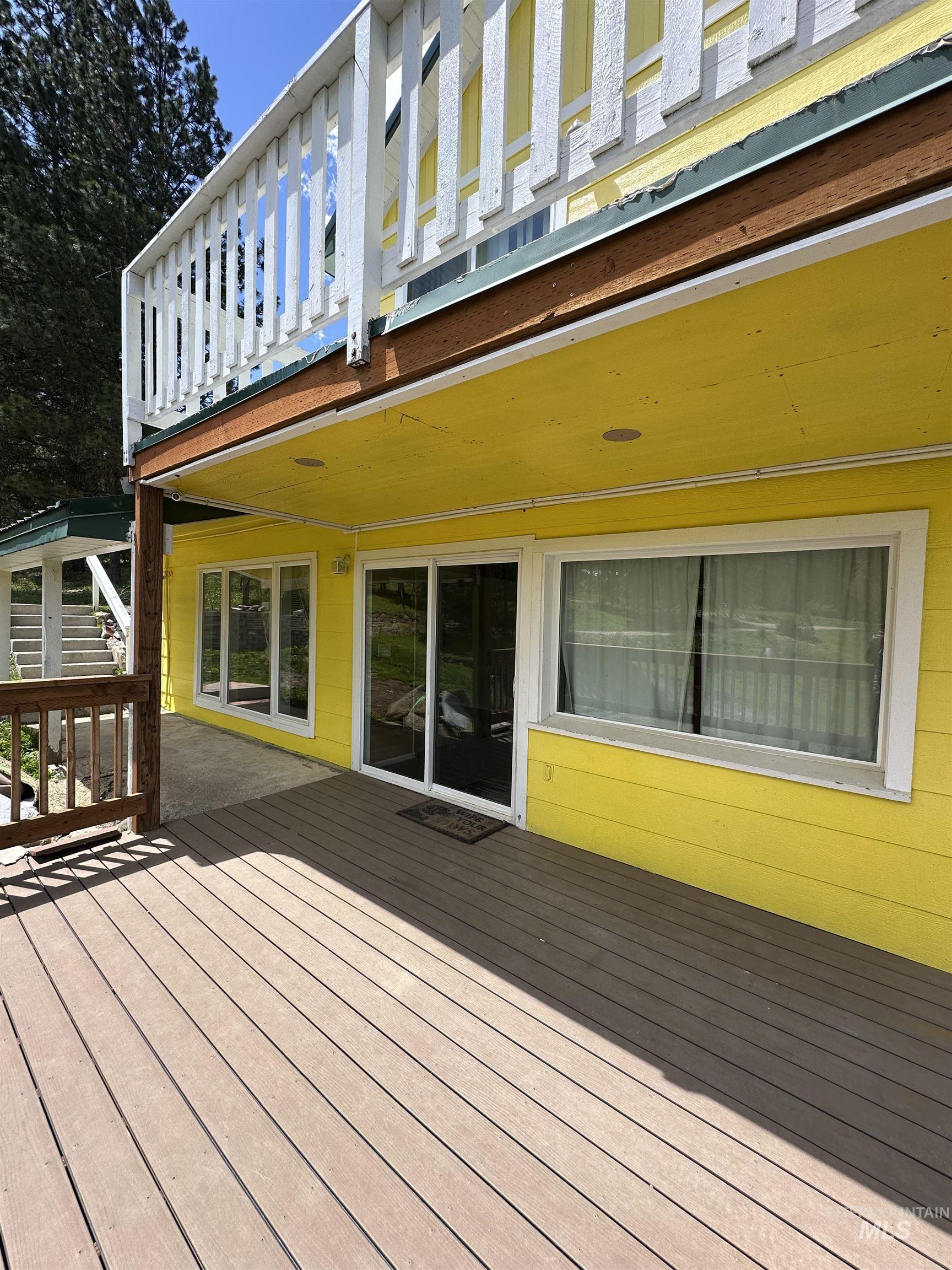 61 Clear Creek Dr.