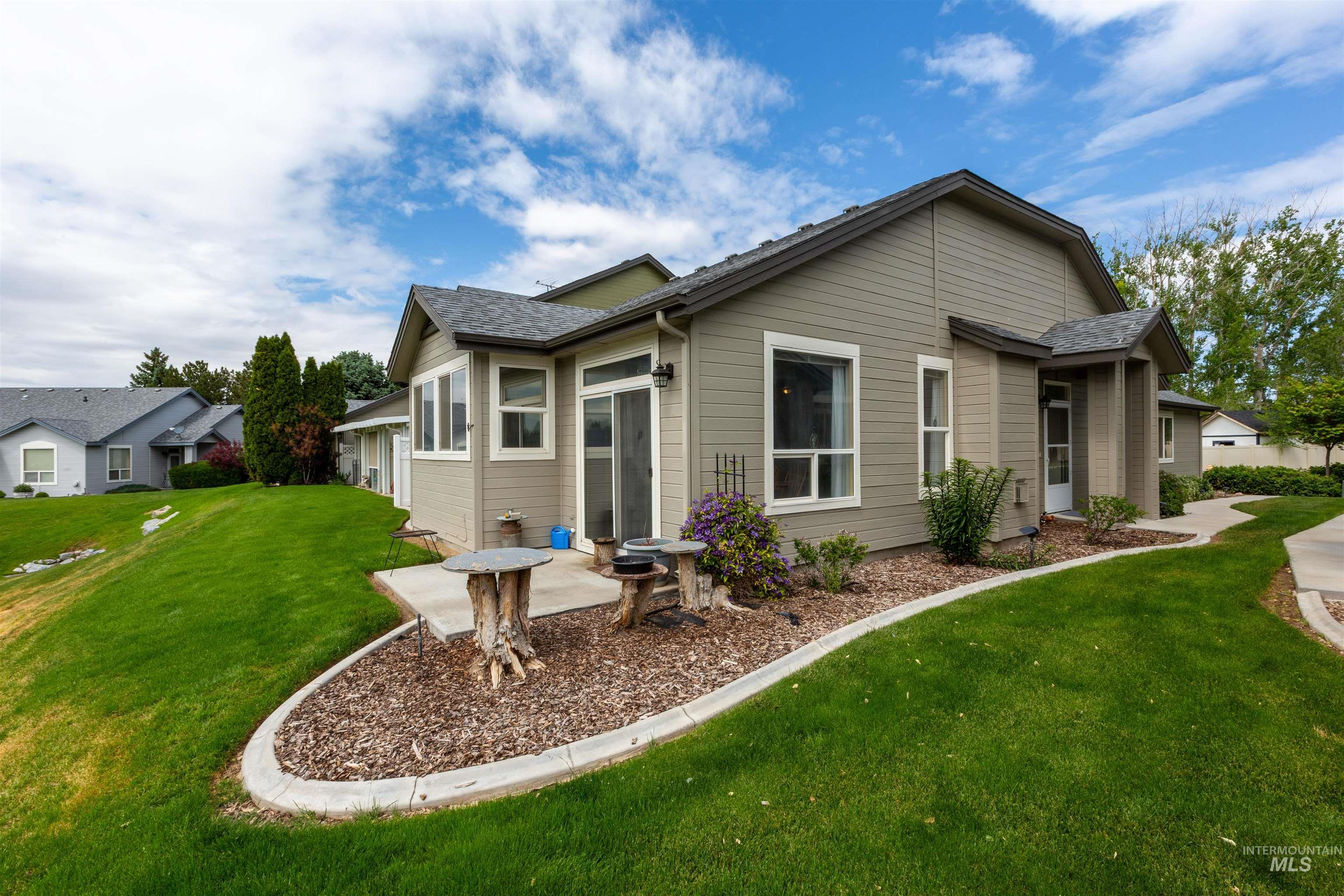 2313 River Oaks Ct