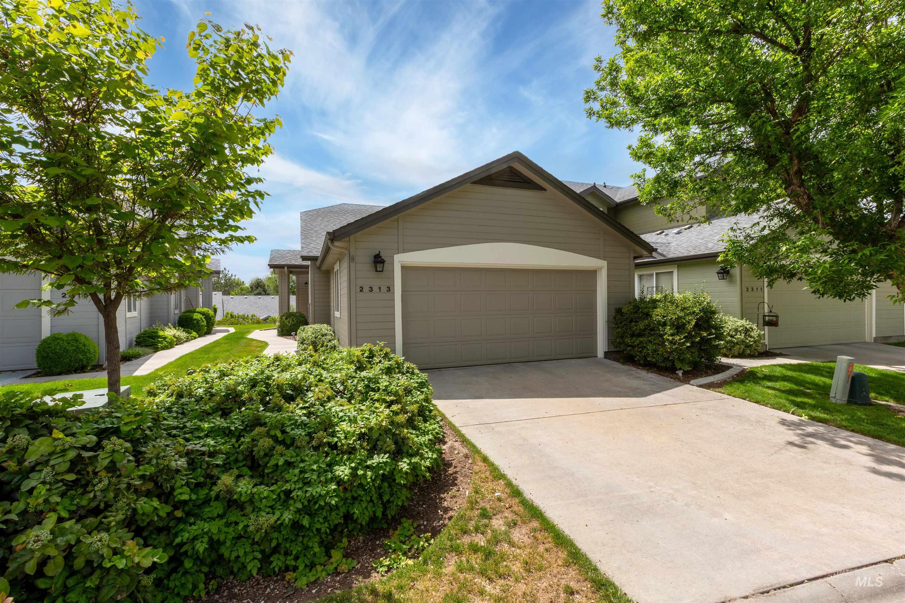 2313 River Oaks Ct