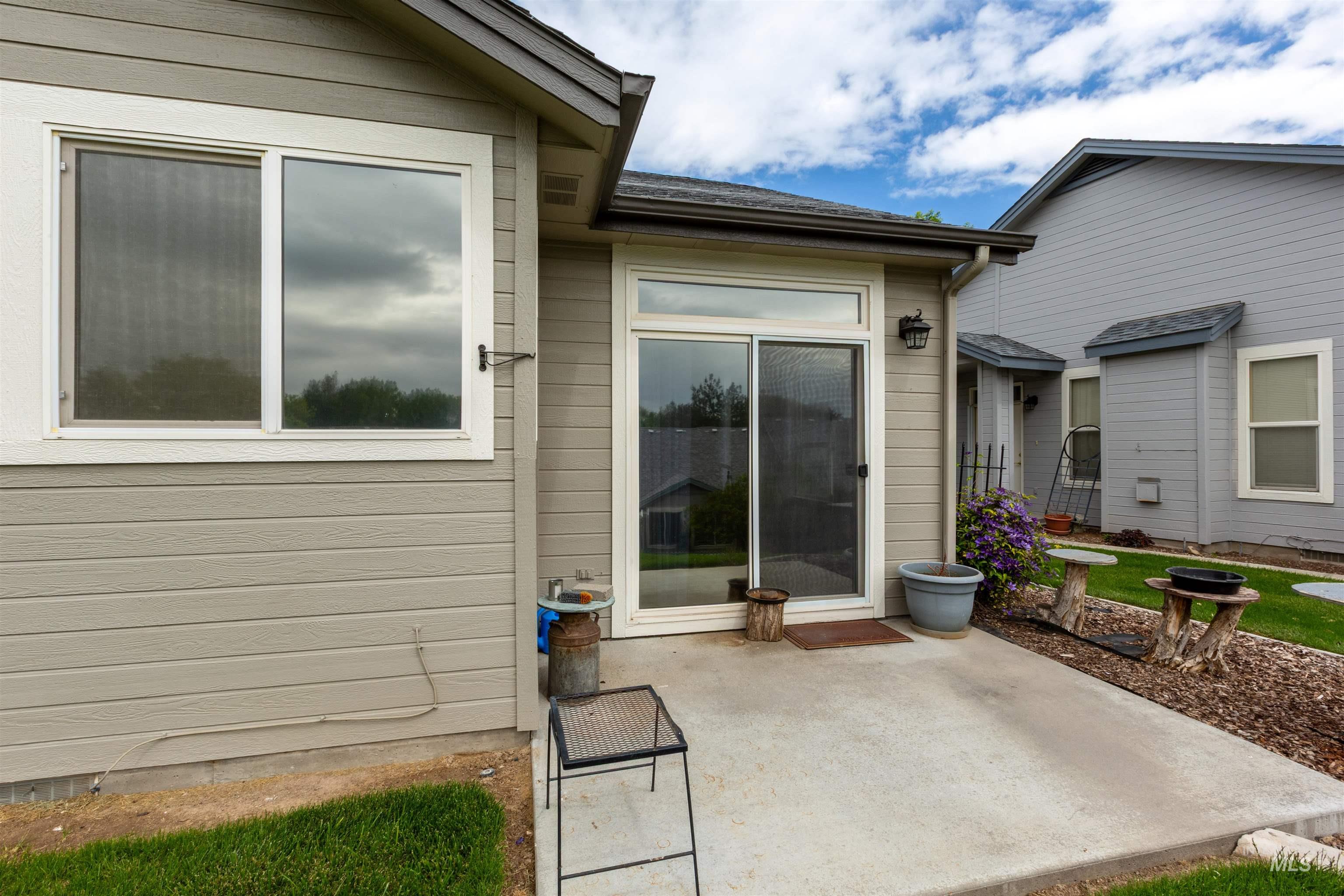 2313 River Oaks Ct
