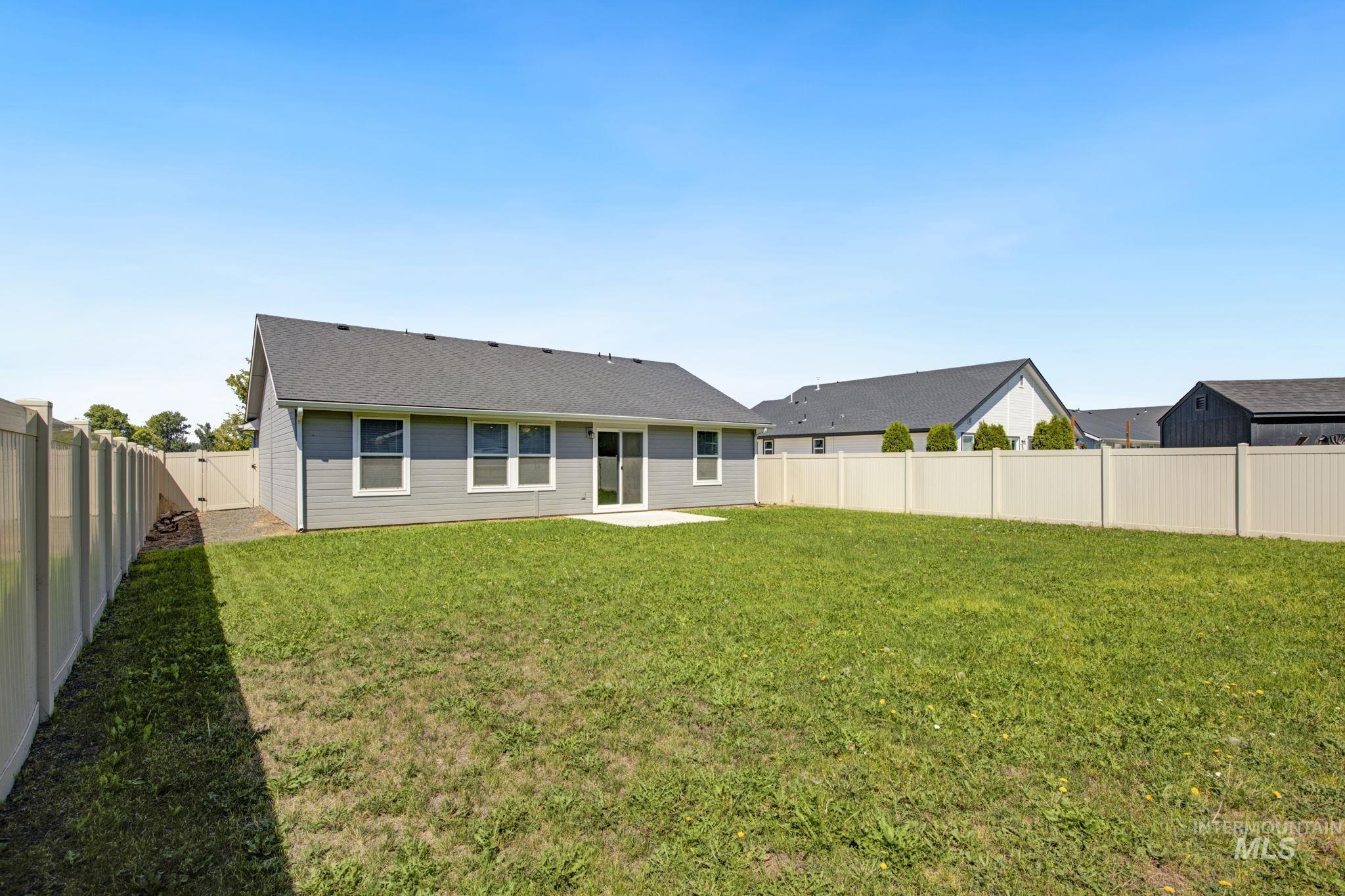 15066 N Bonelli Ave.