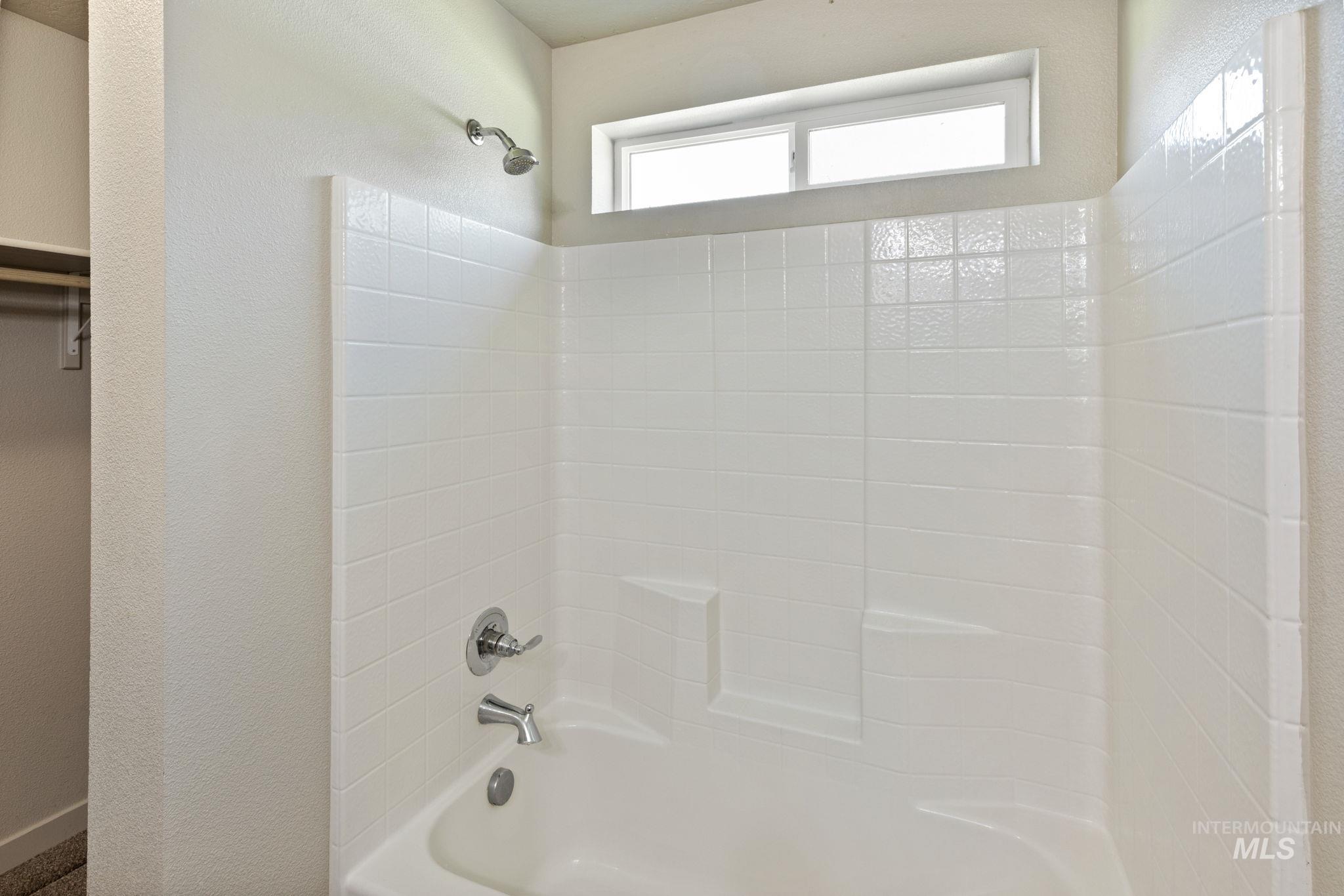 15066 N Bonelli Ave.