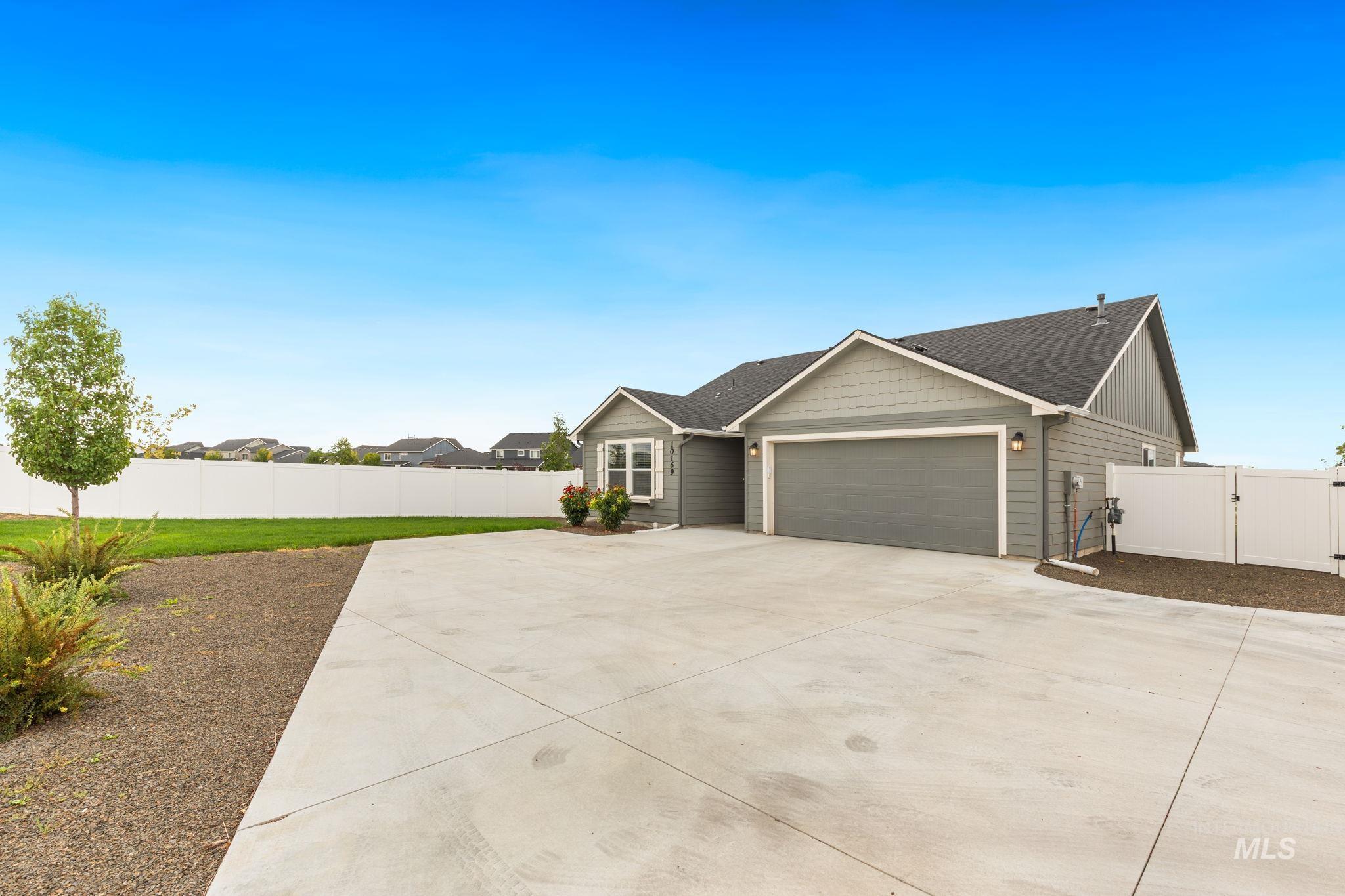 10169 Fiddleneck Ln