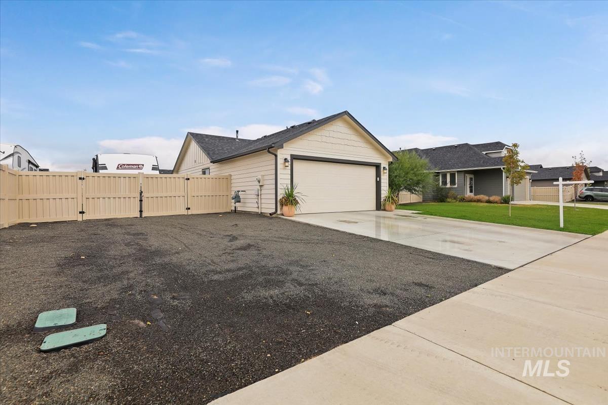 11430 Queensland Dr