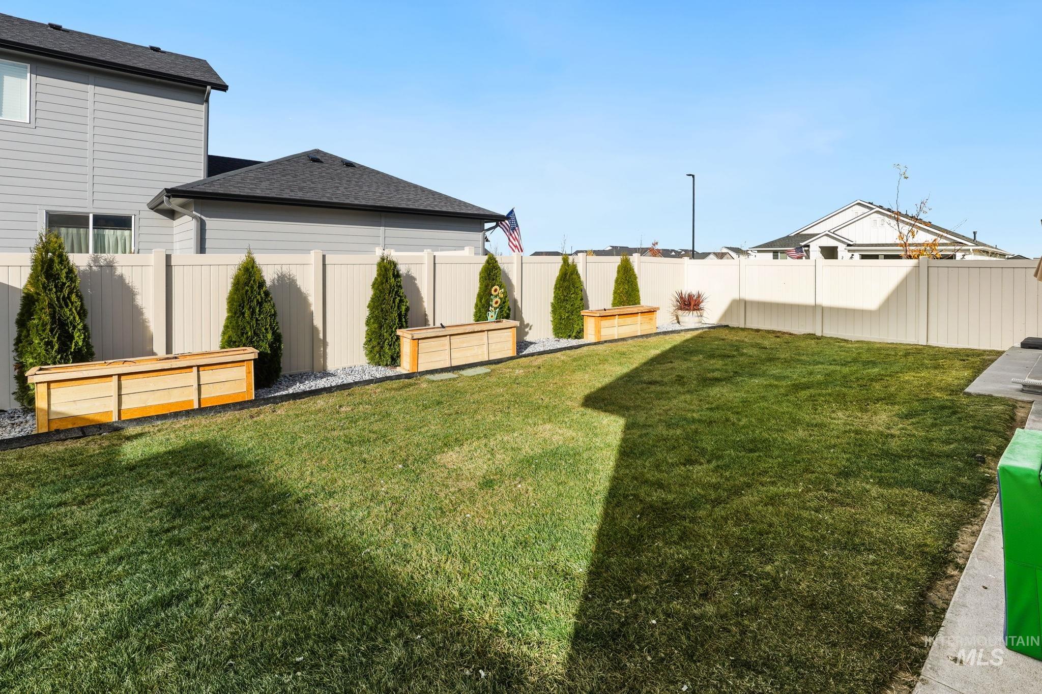 3541 W Early Light Drive