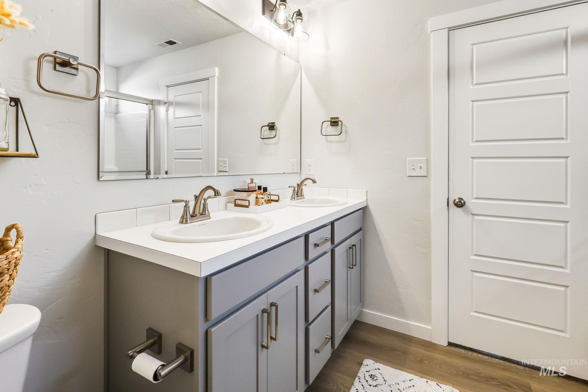 3541 W Early Light Drive