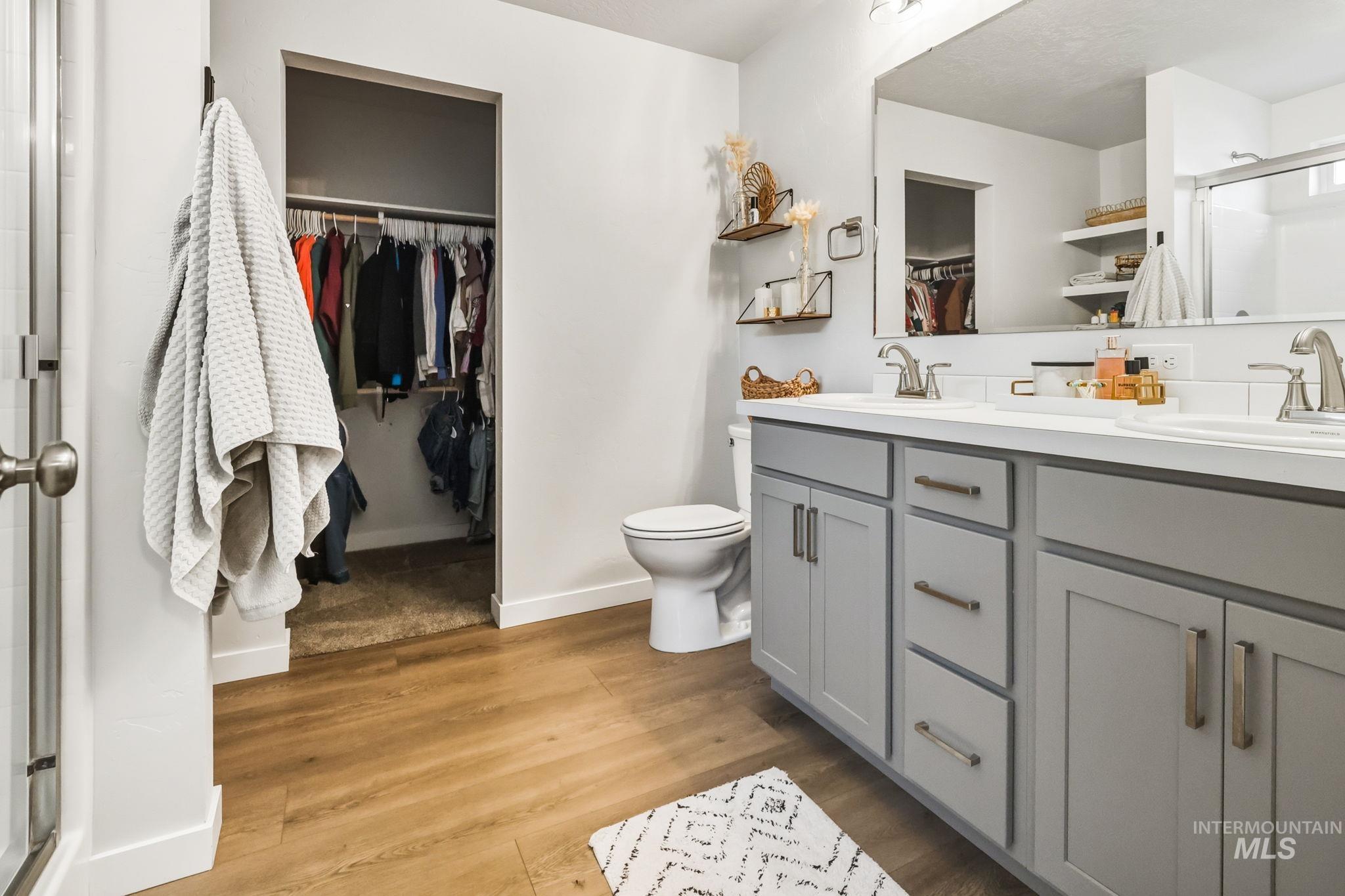 3541 W Early Light Drive