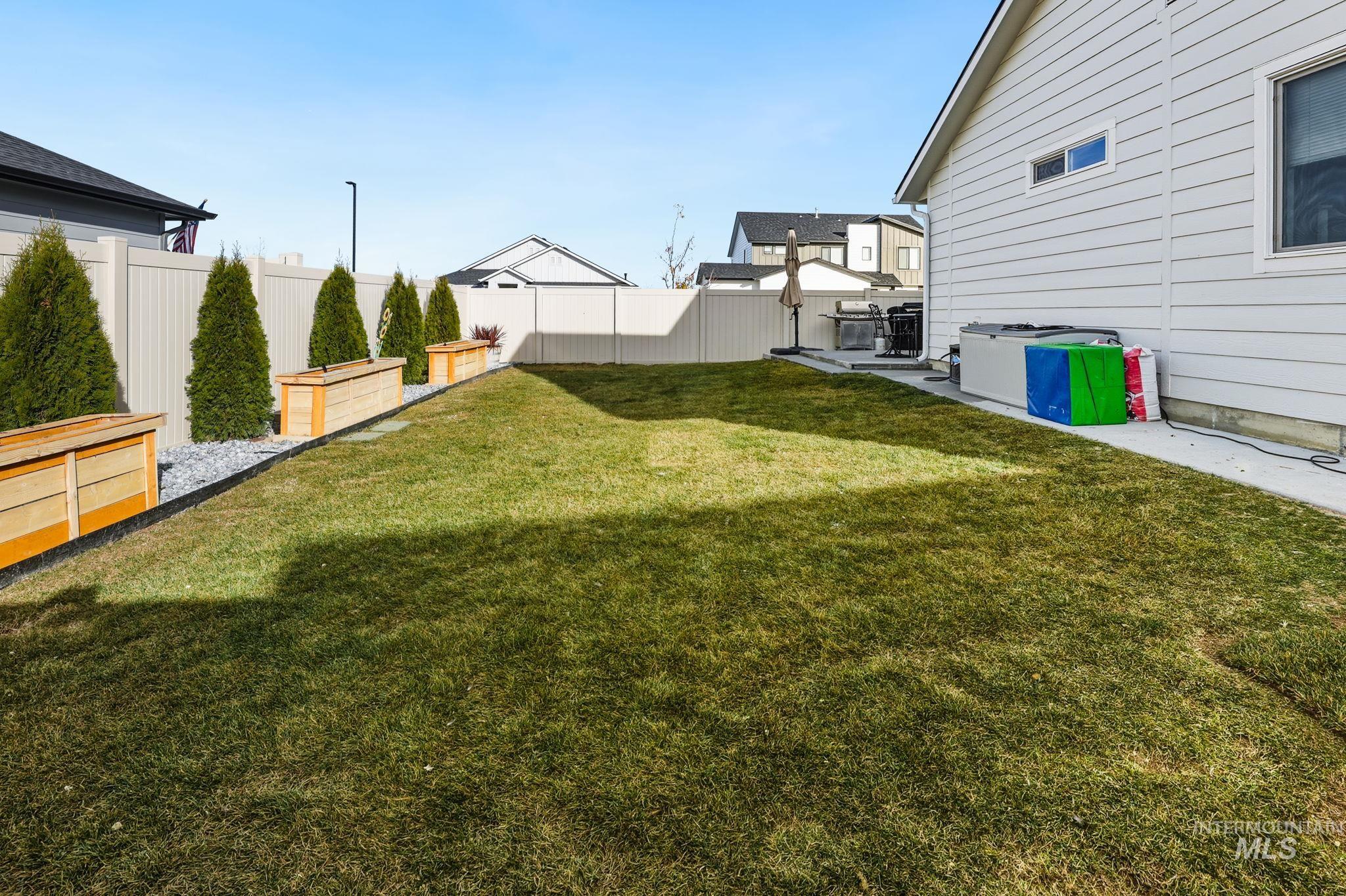 3541 W Early Light Drive