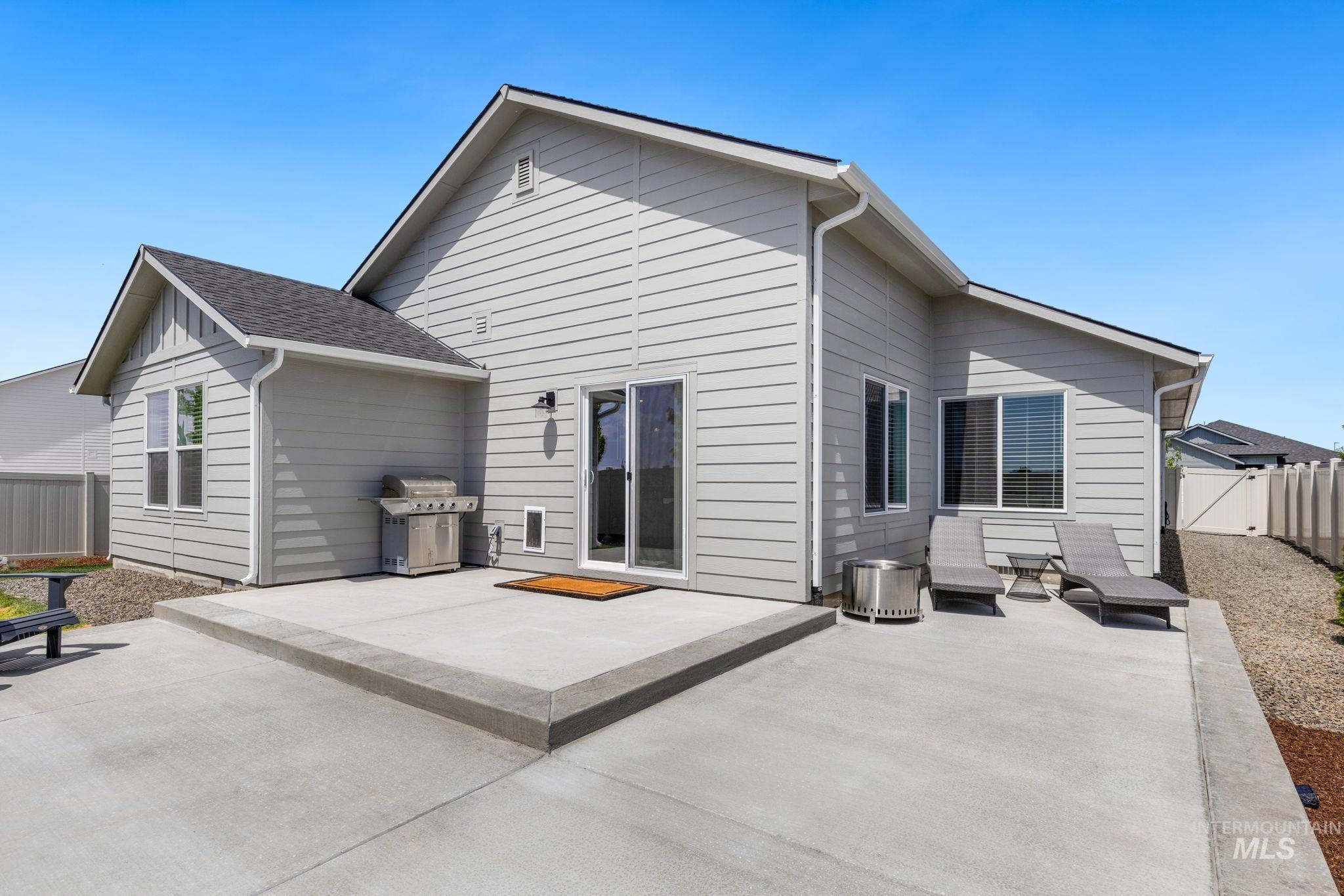 3907 W Maypearl St