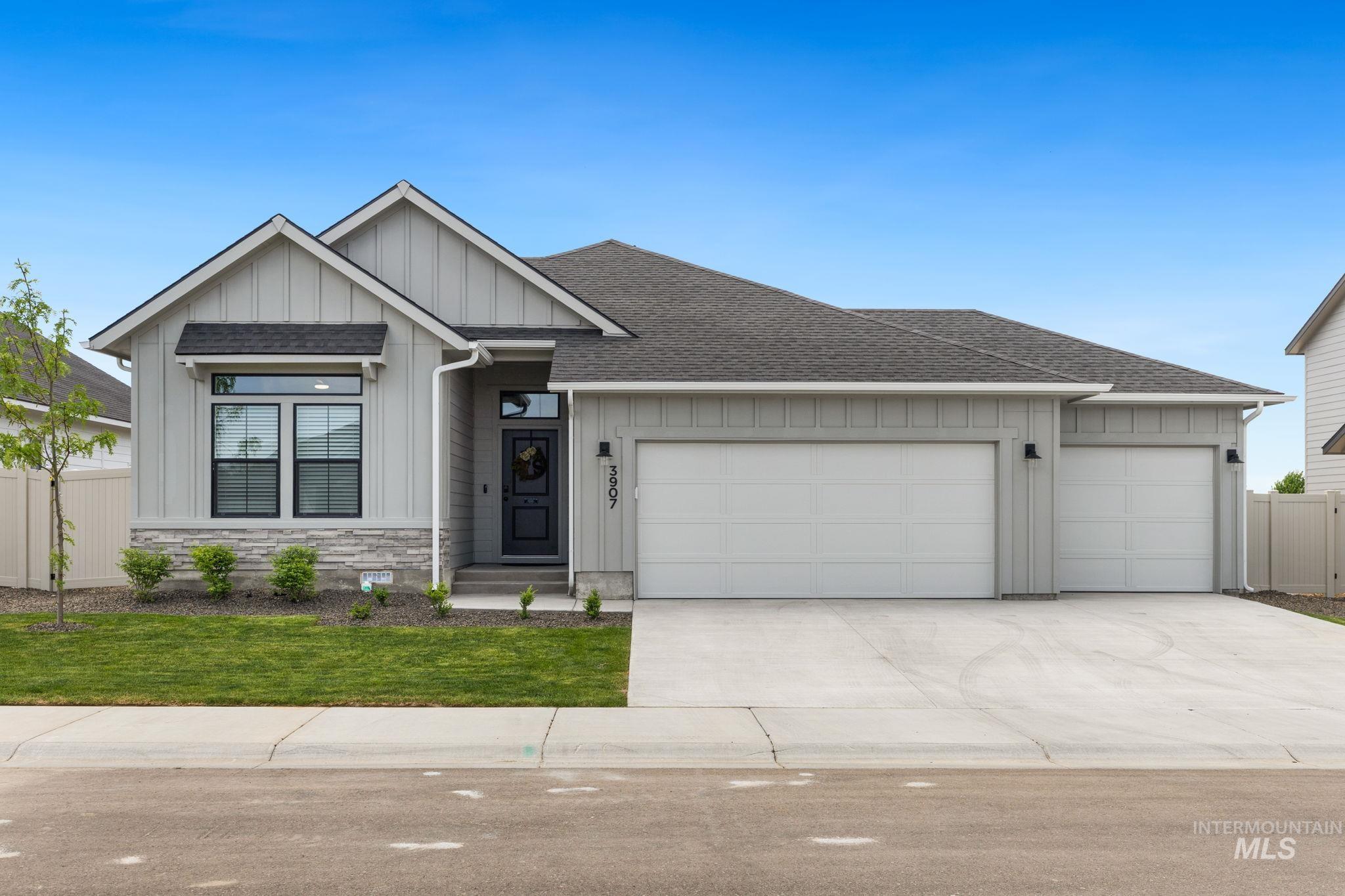3907 W Maypearl St