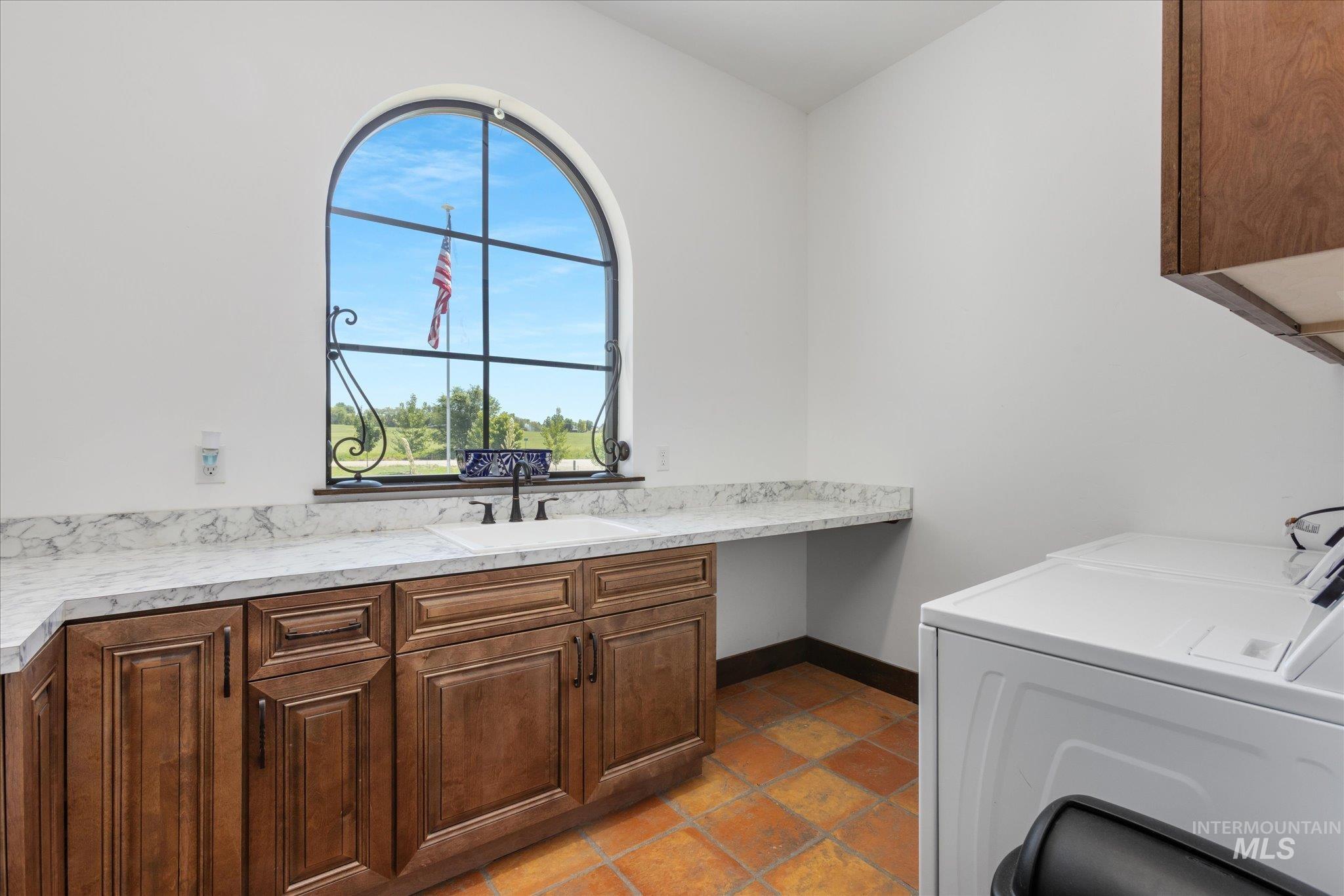 14555 Simplicity Ln