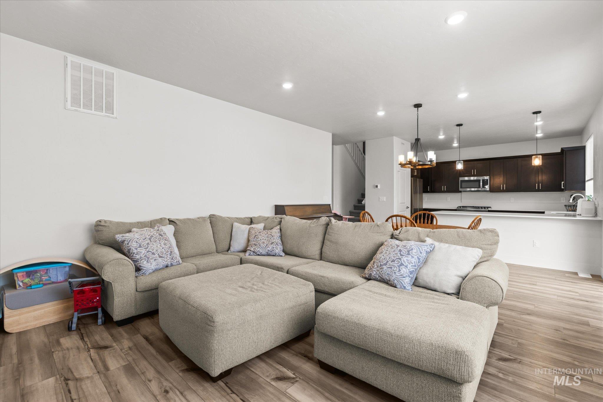 11330 Aspen Hill Dr