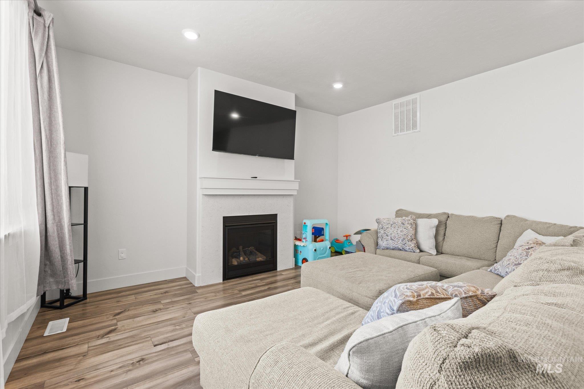 11330 Aspen Hill Dr