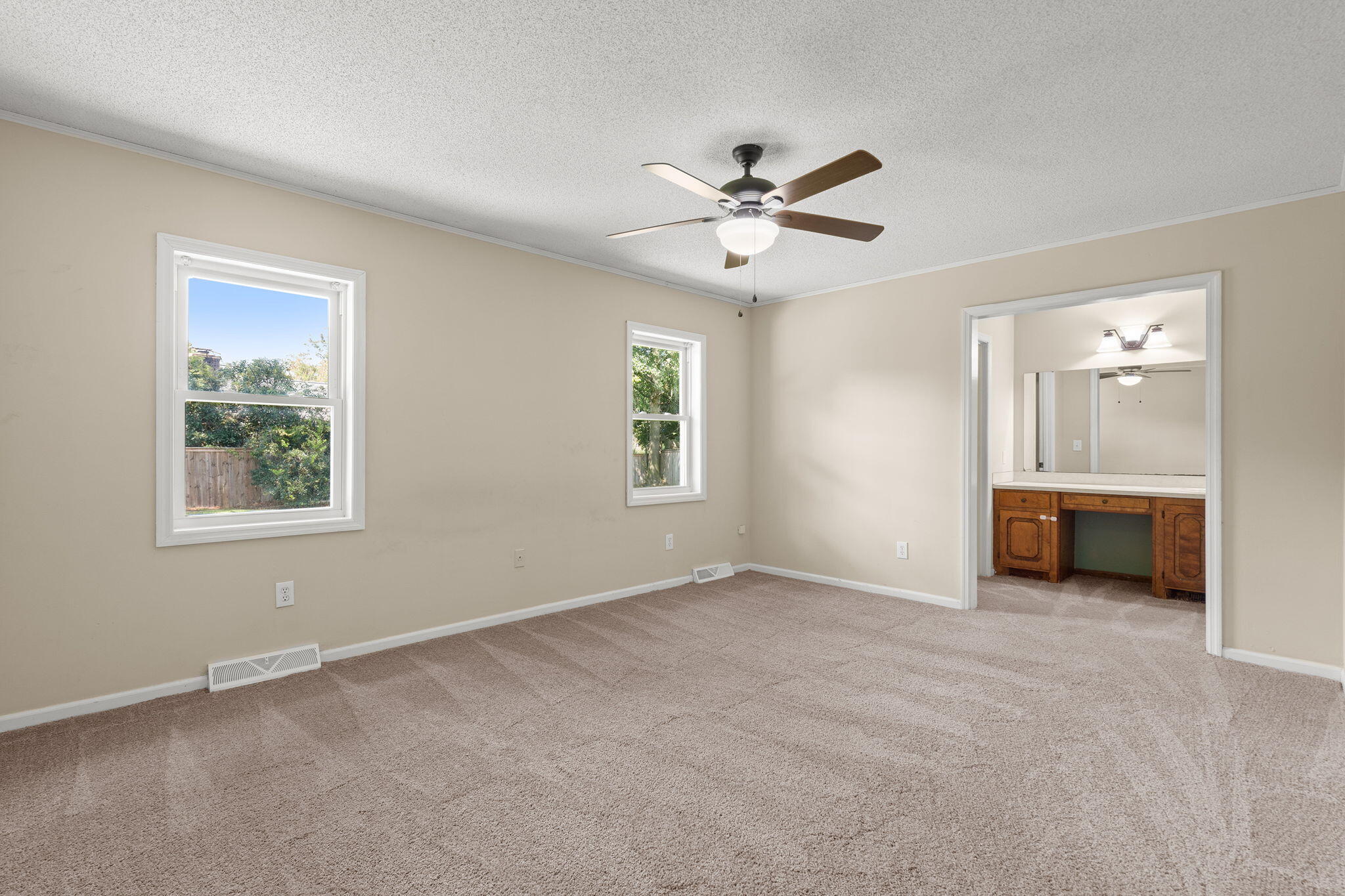 2928 Sugarbush Way