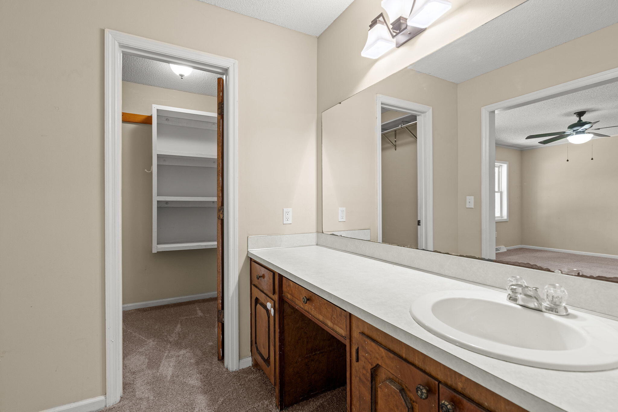 2928 Sugarbush Way