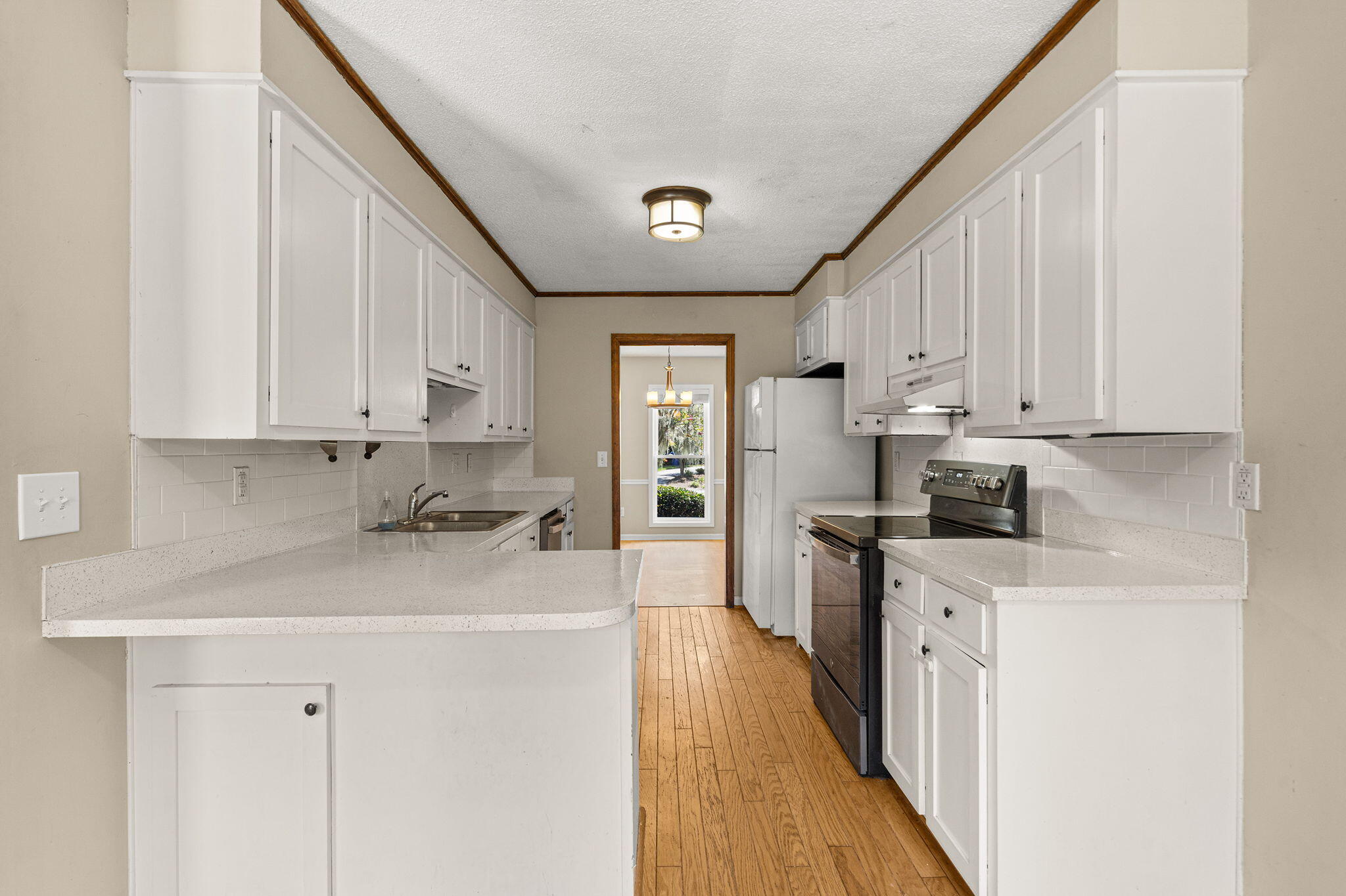 2928 Sugarbush Way