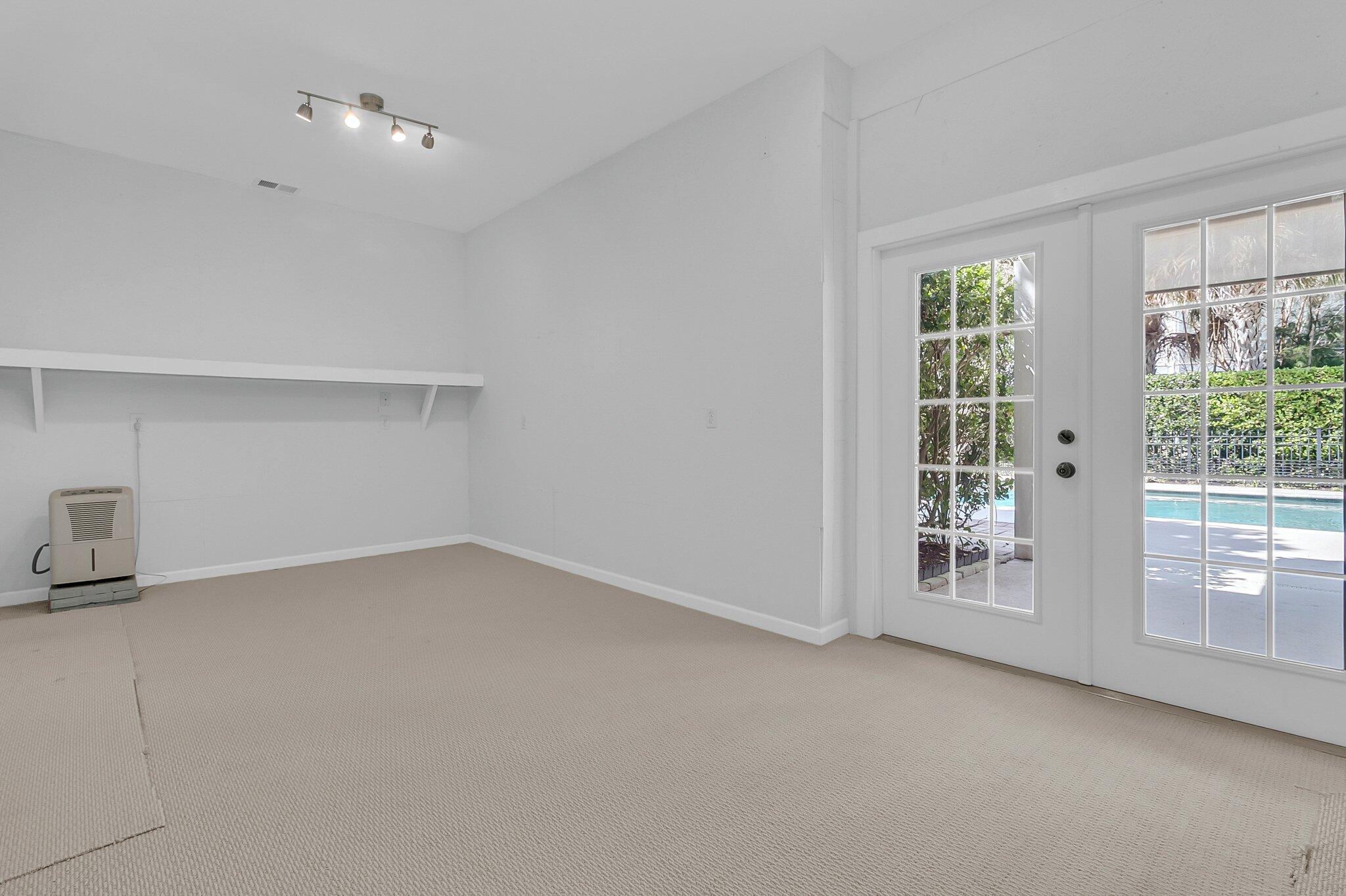 4922 Sound View Drive