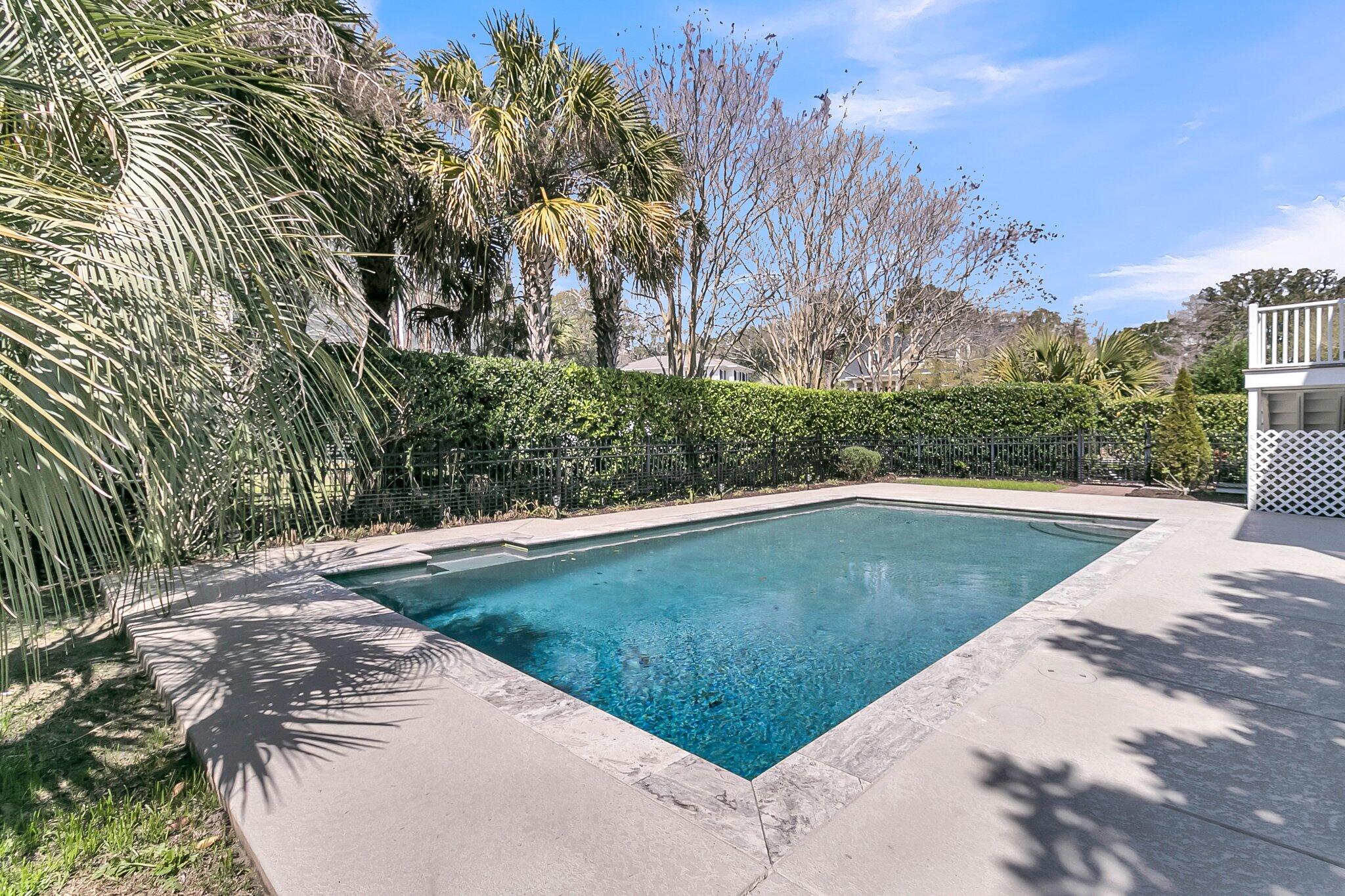 4922 Sound View Drive