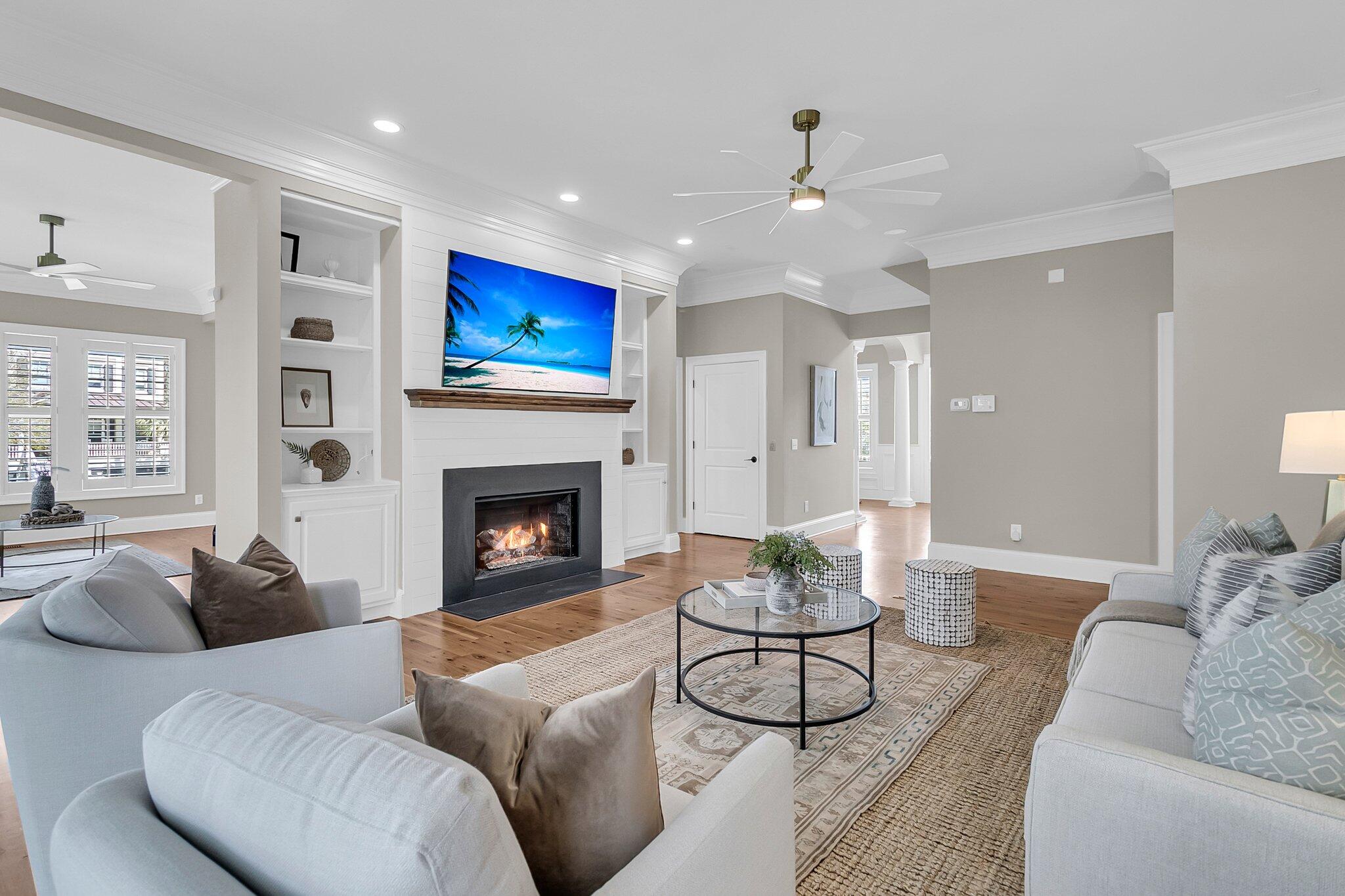 4922 Sound View Drive
