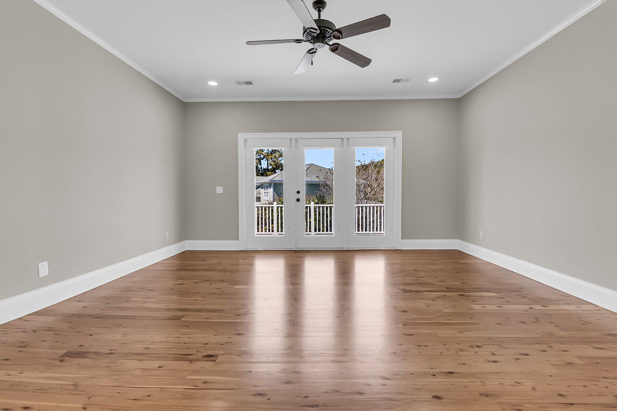 4922 Sound View Drive