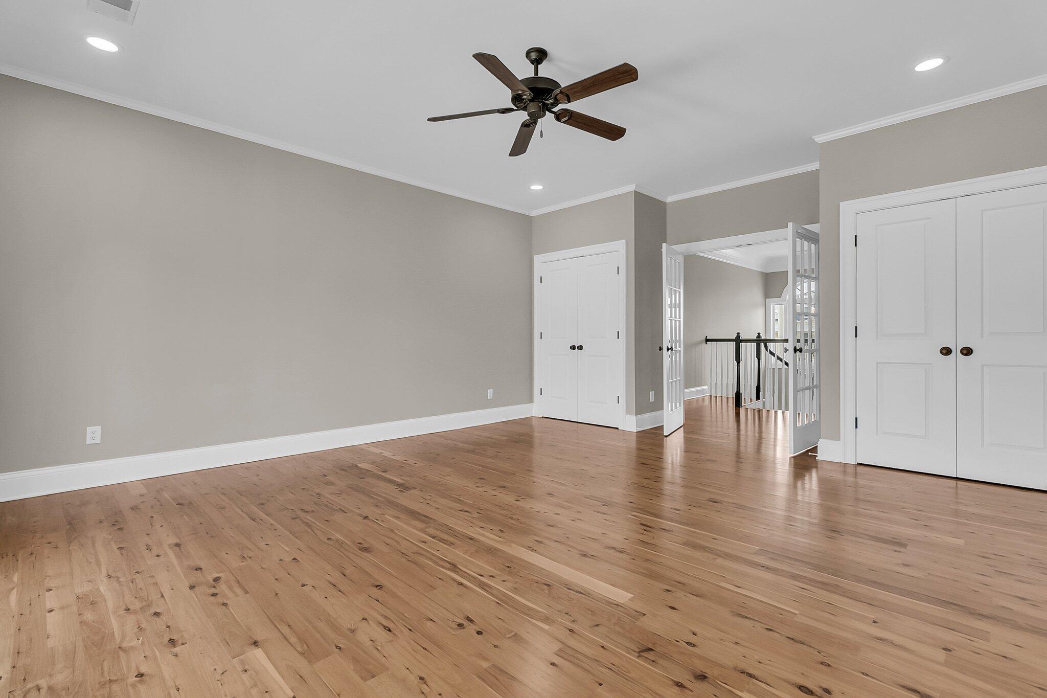 4922 Sound View Drive