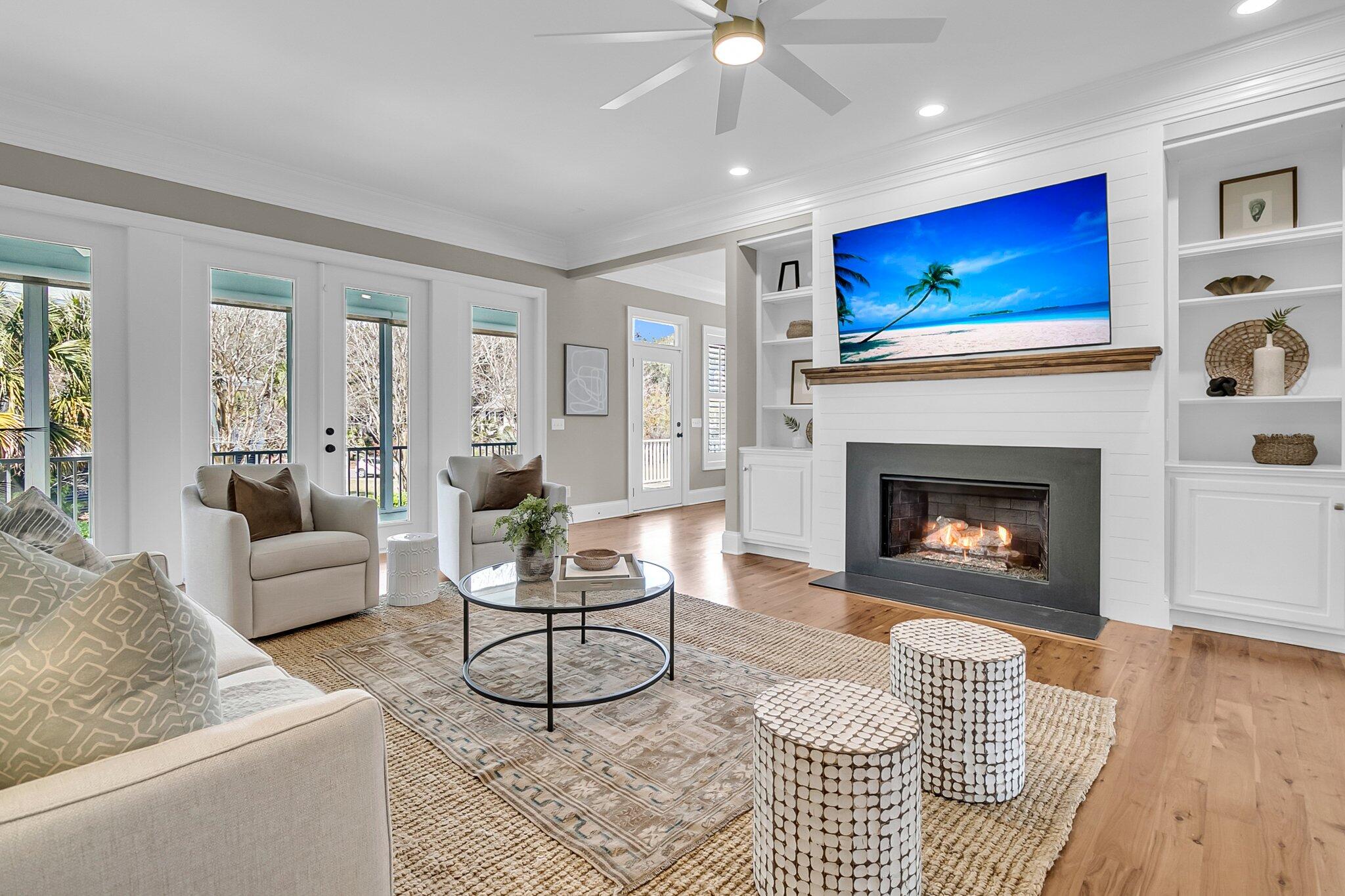 4922 Sound View Drive