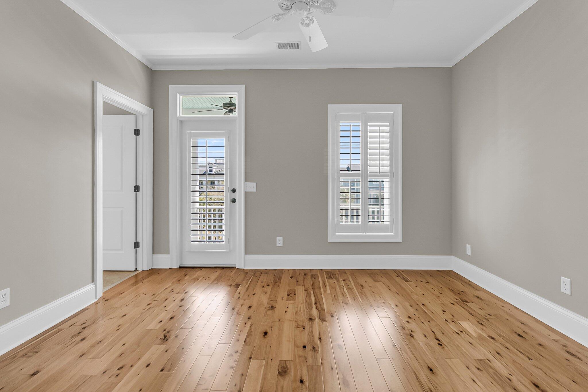4922 Sound View Drive