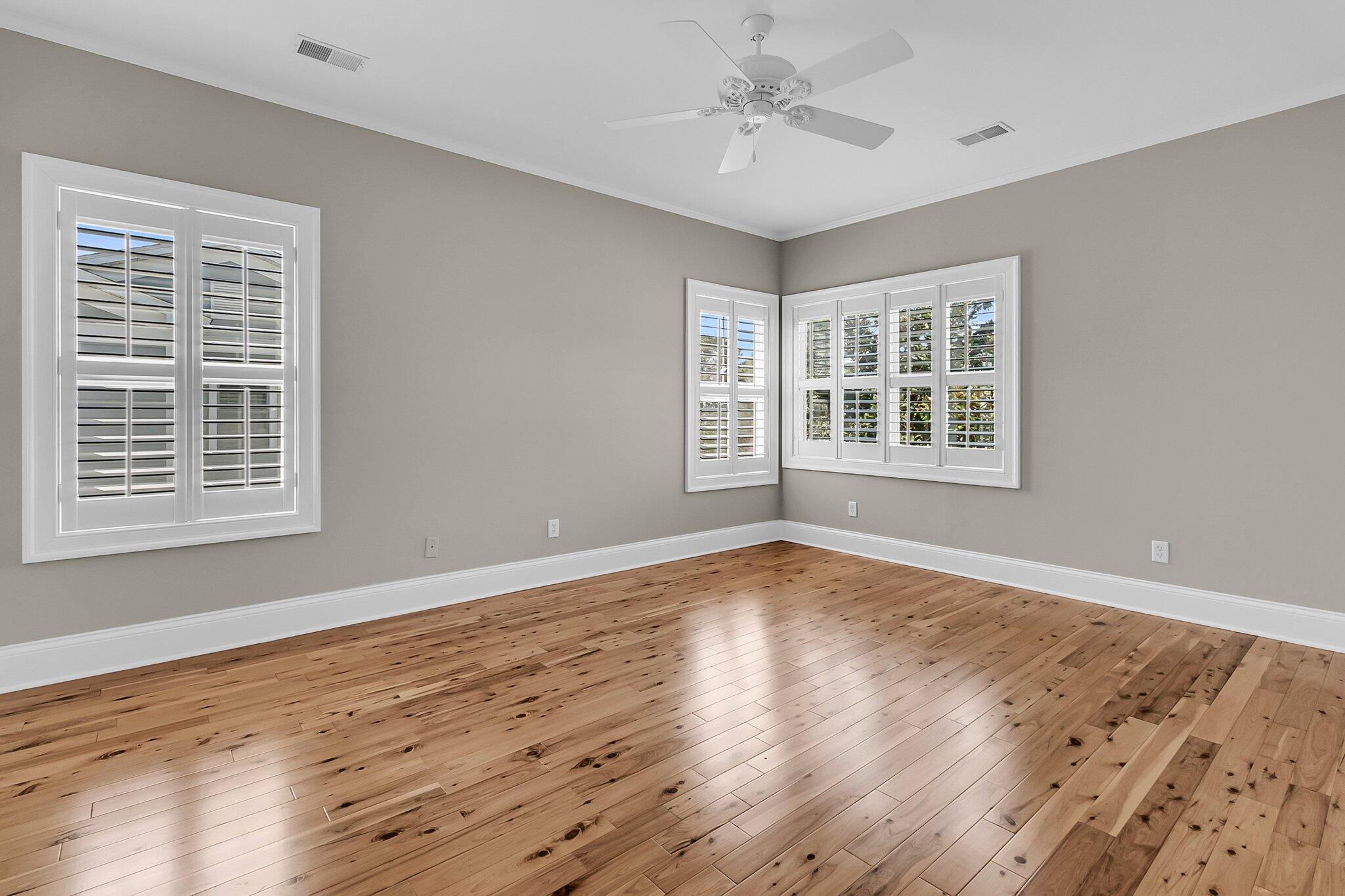 4922 Sound View Drive