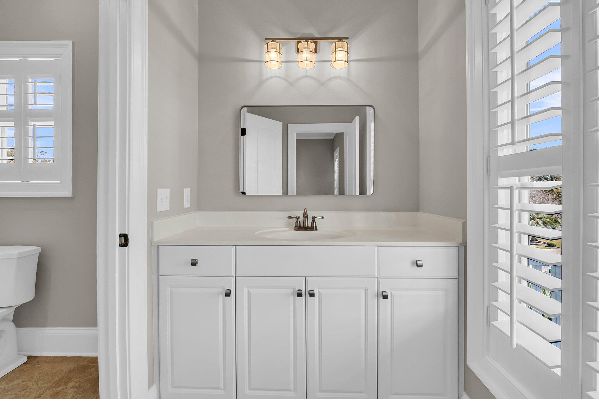 4922 Sound View Drive