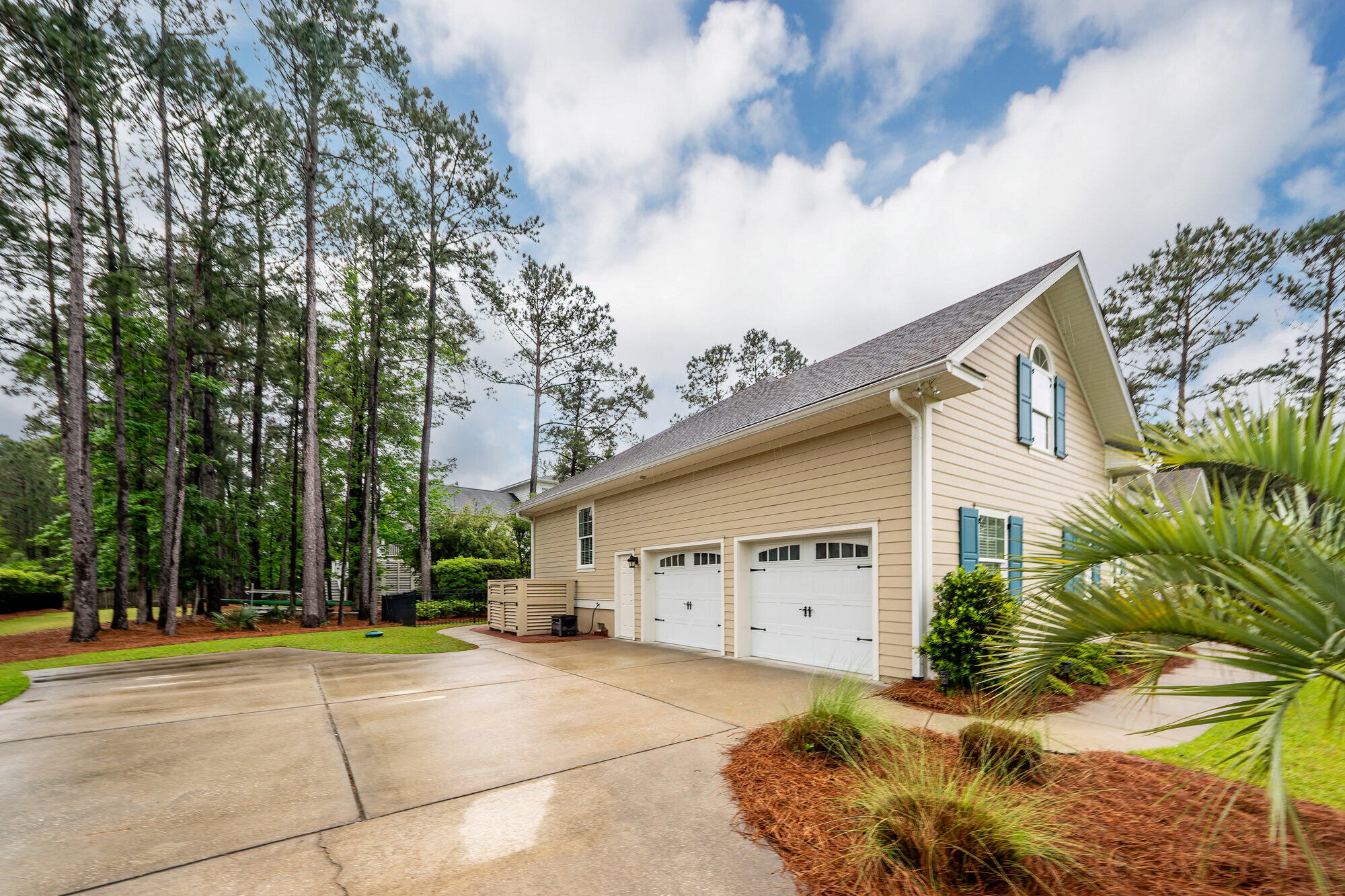287 Commonwealth Road