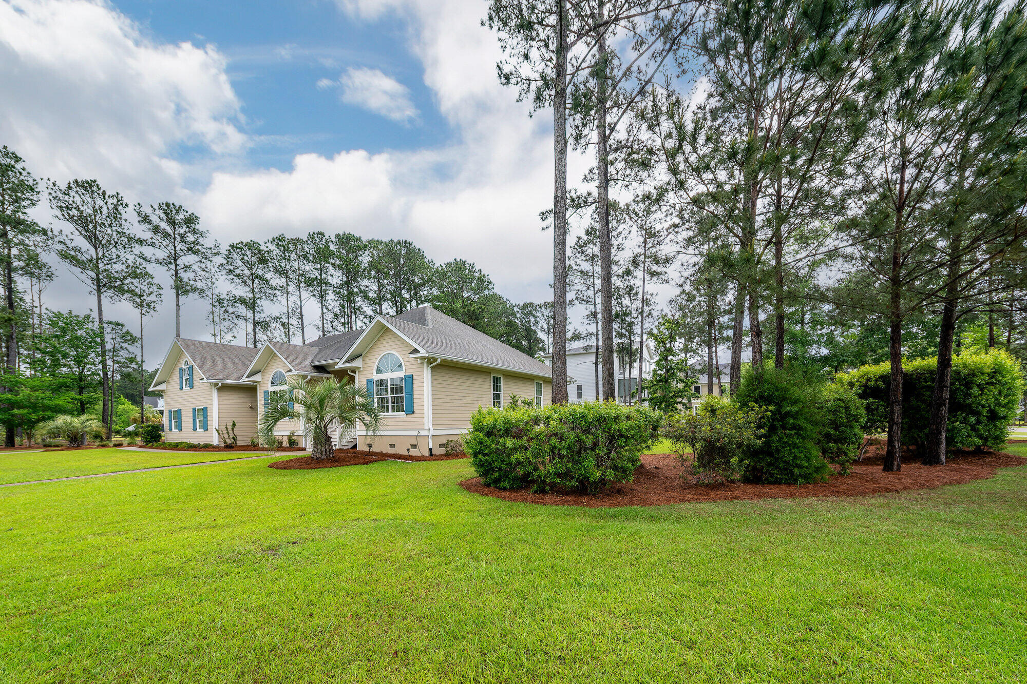 287 Commonwealth Road