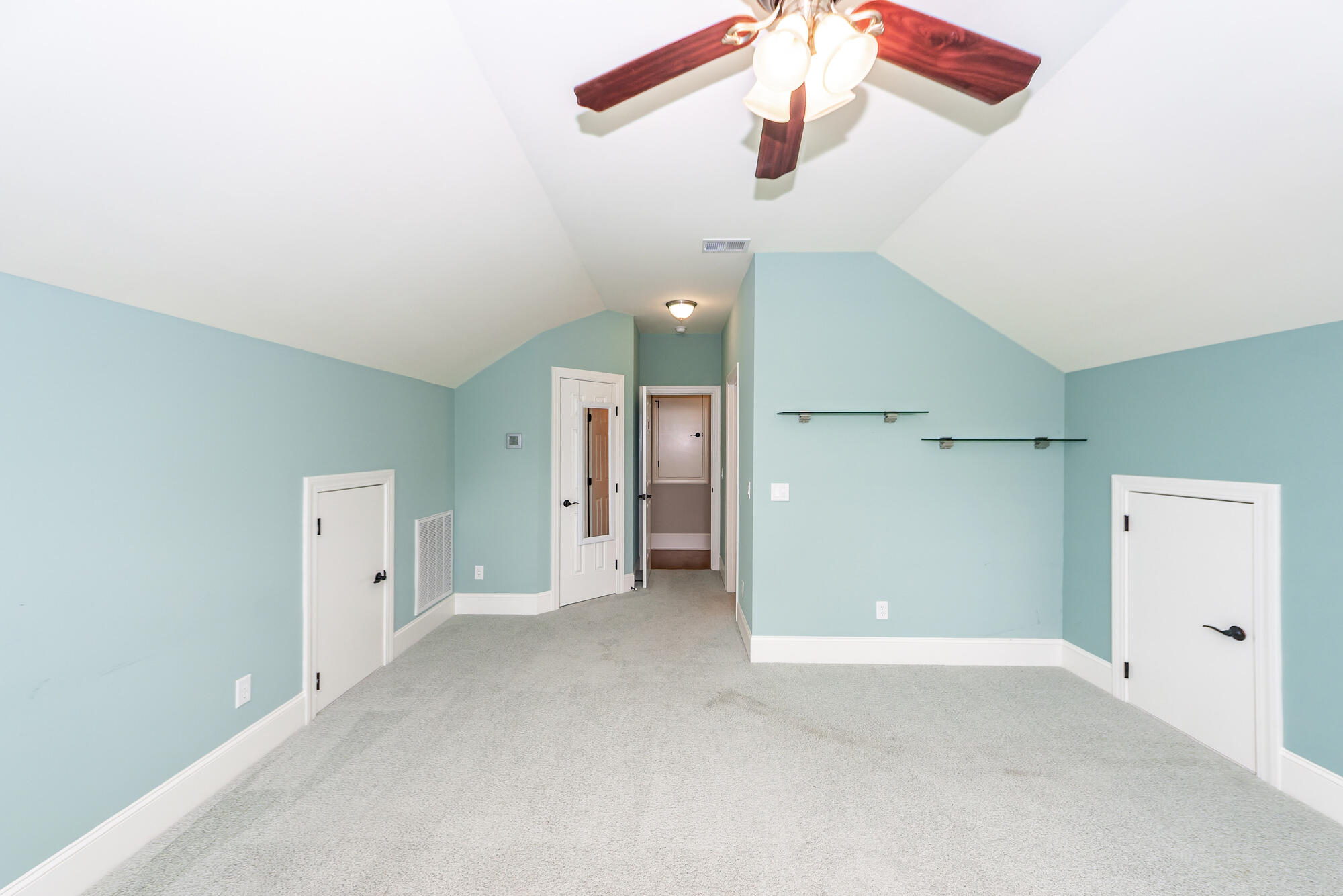 287 Commonwealth Road